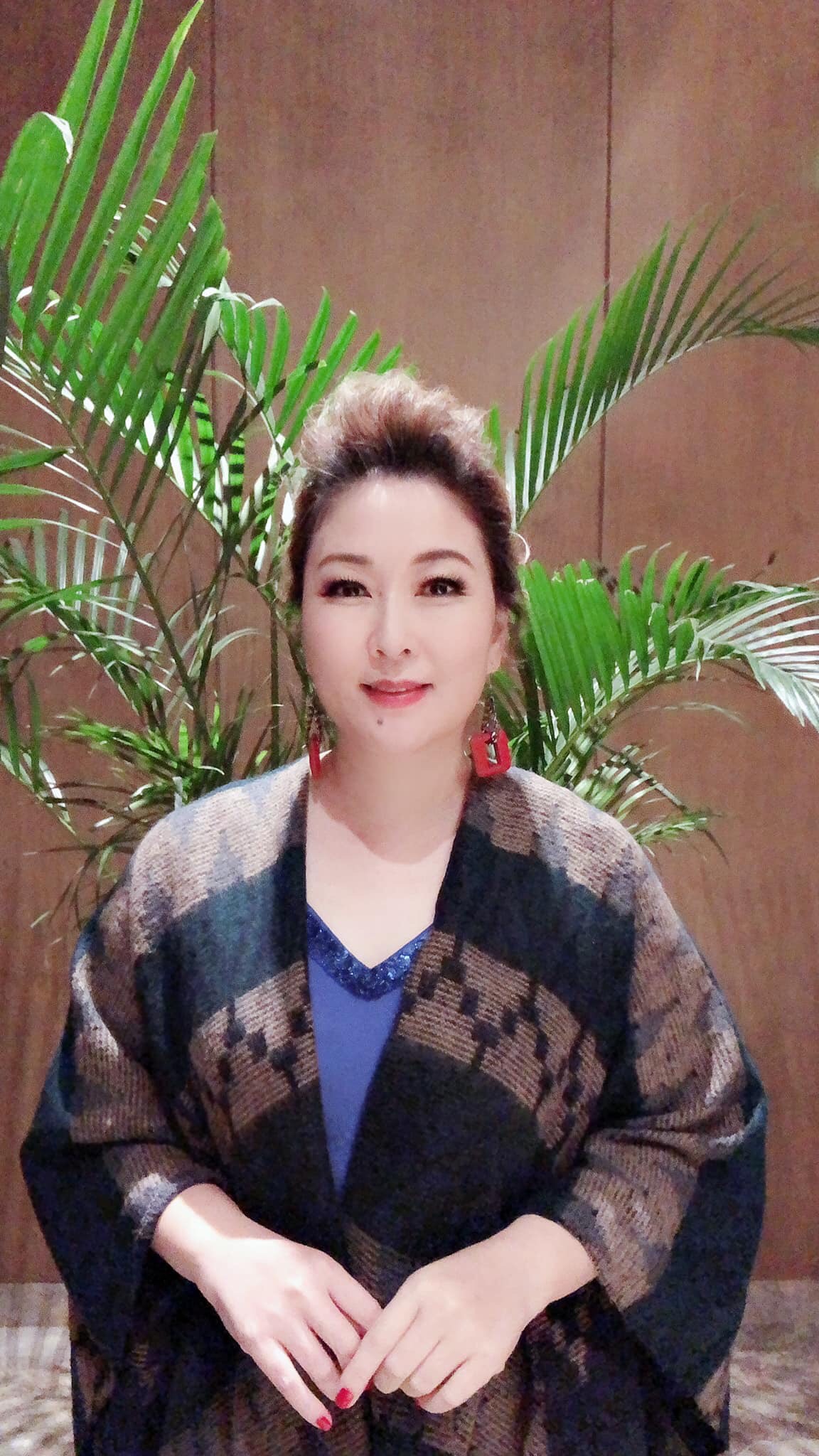 張秀卿中、西醫看遍，打了破百支排卵針，肚皮遲遲沒消息。（翻攝自張秀卿粉絲團臉書）