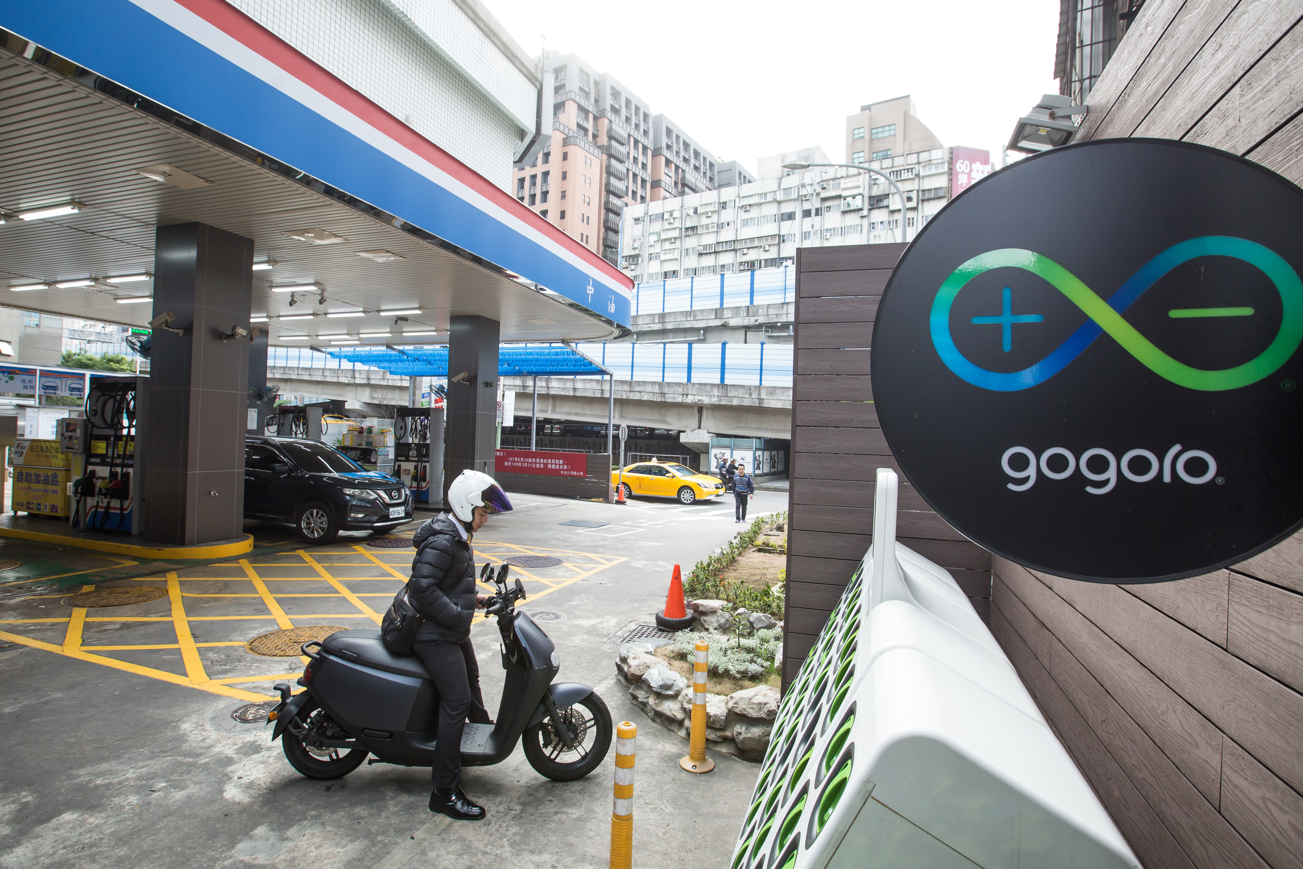 電動機車龍頭Gogoro與中油合作的38座換電站,將於9月底停止服務。