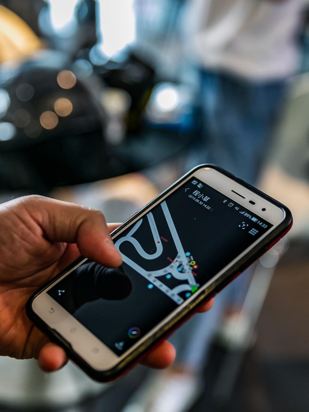 Gymkhana金卡納繞錐還要熟記路線，跑錯路線可是會被罰秒的！