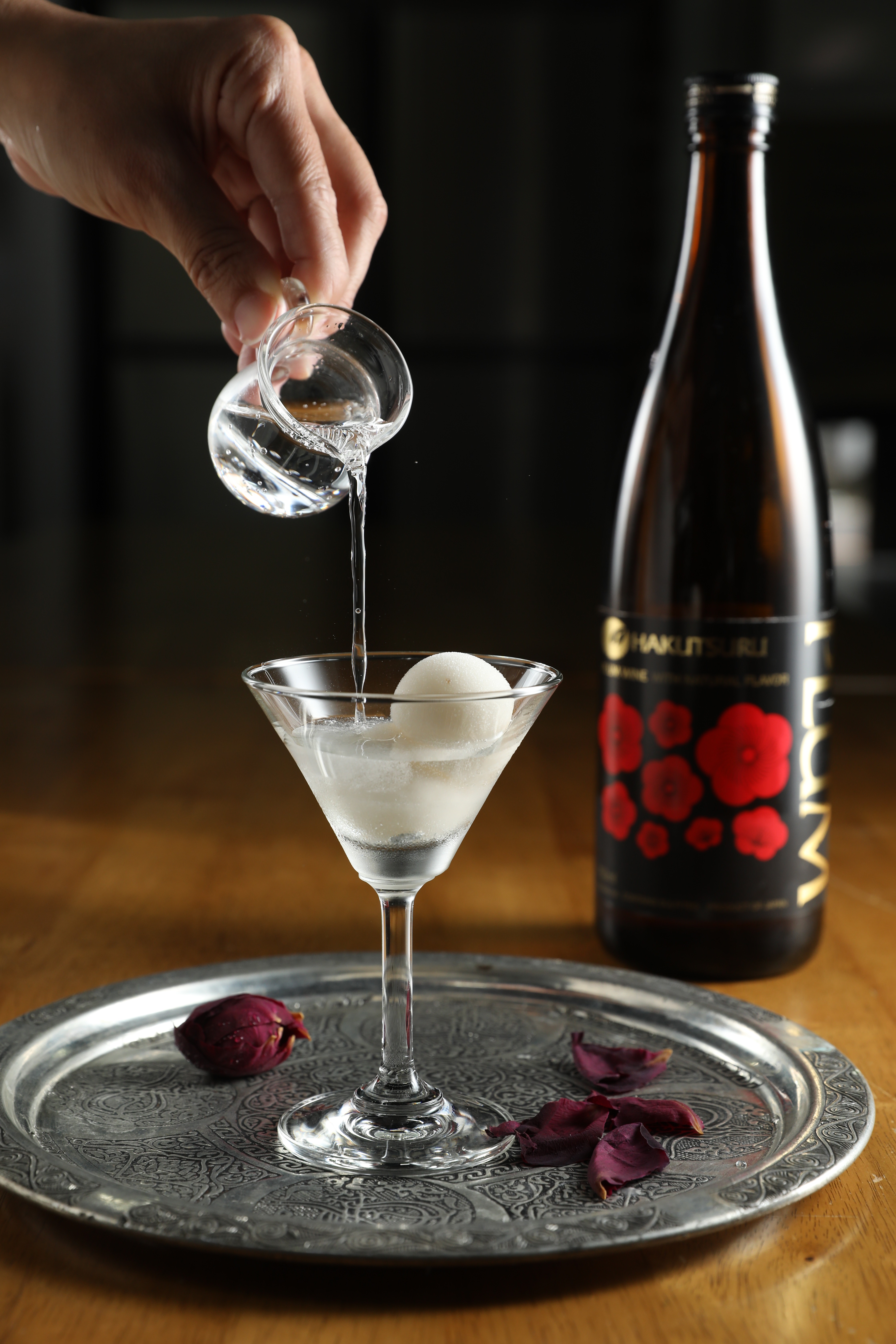 加了日本梅酒的「小梅果」吃得到台灣梅肉，淡雅微酸。（120元／杯）