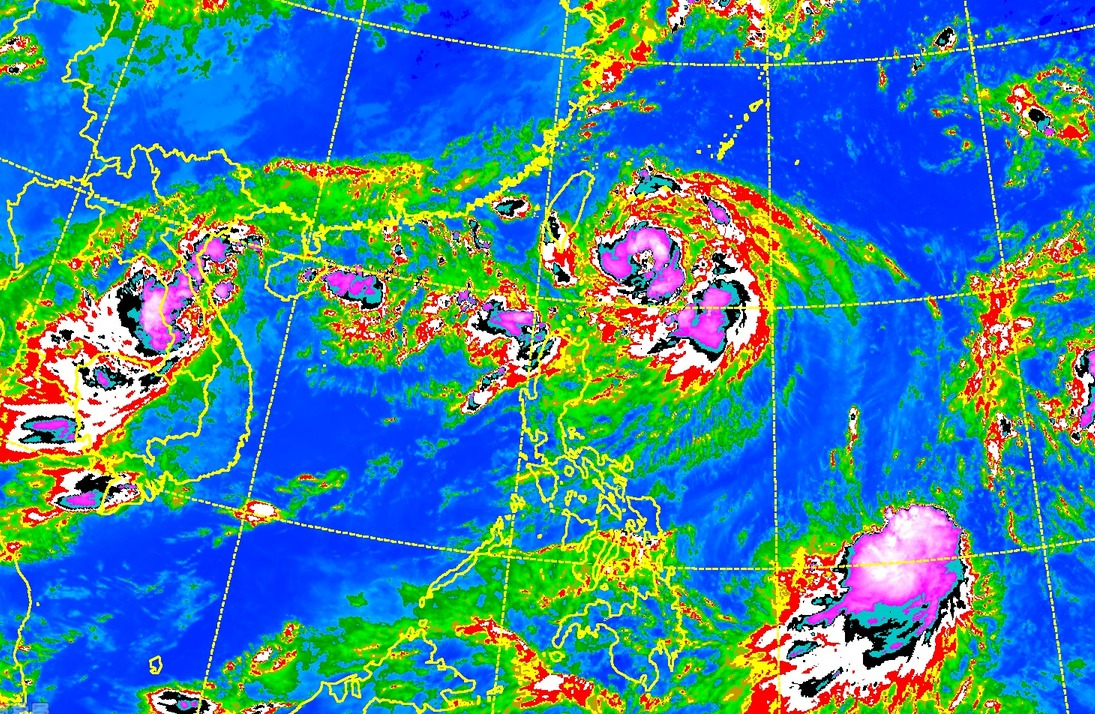 受颱風外圍環流影響，今（4日）北部有零星降雨，而南部則要慎防豪雨。（翻攝中央氣象局）