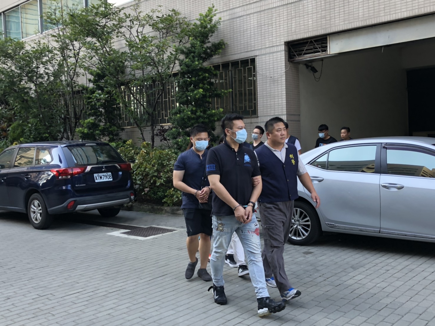 黃嫌等人遭警方移送法辦。（刑事局提供）