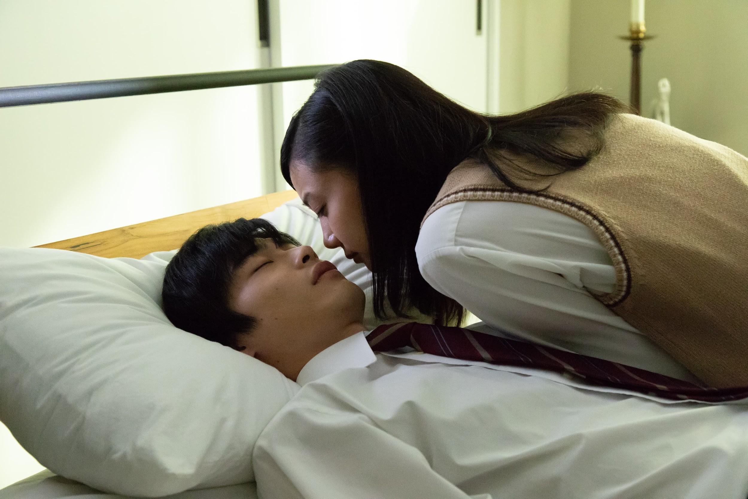《我的女友是魔法師》由千眼美子(右)、梅崎快人(左)主演。(原創娛樂提供)