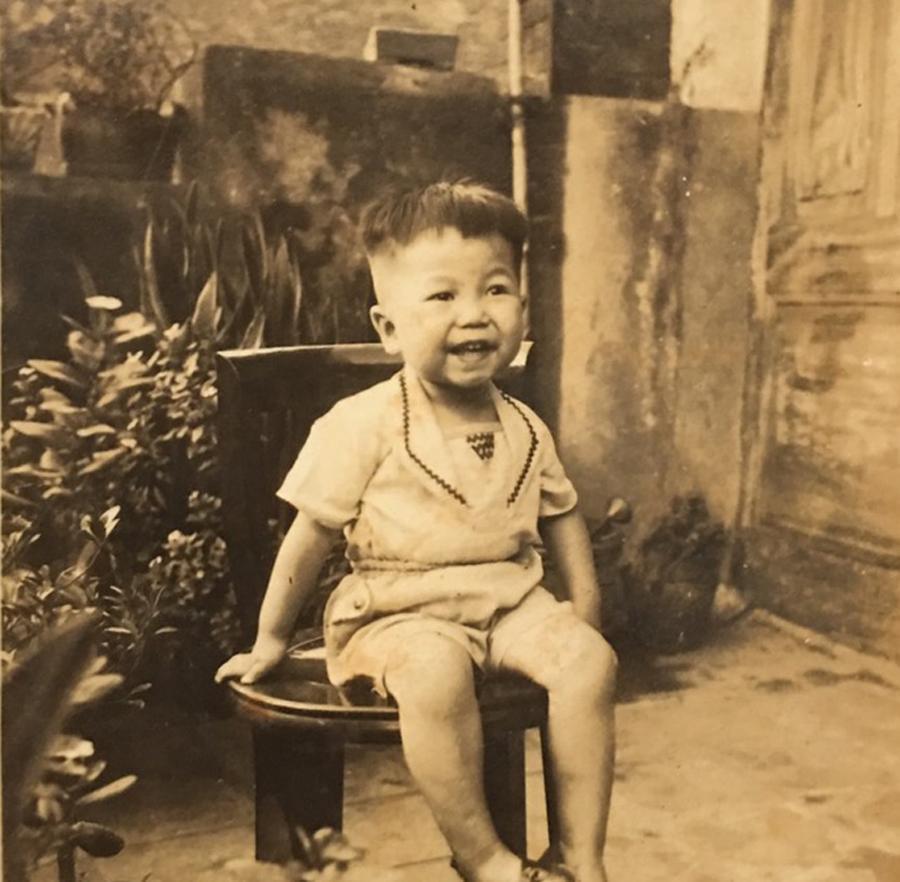 吳長生雖然出身貧困，但4歲時讓縣議員吳文仙收養，生活環境富裕。（吳思瑩提供）