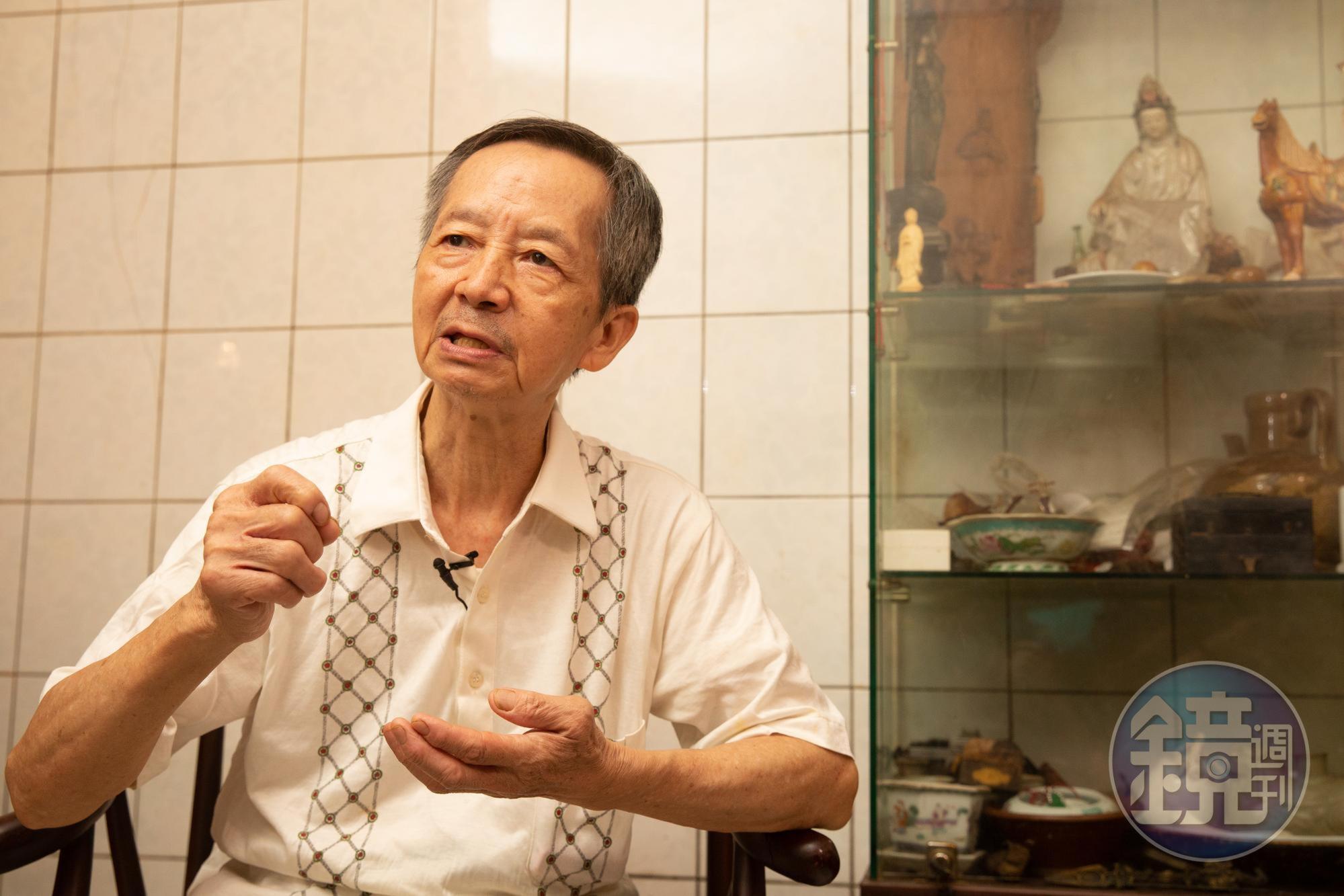 吳長生年輕時曾有過明星夢，特別去拜師學唱歌，後來為了養家放棄夢想。