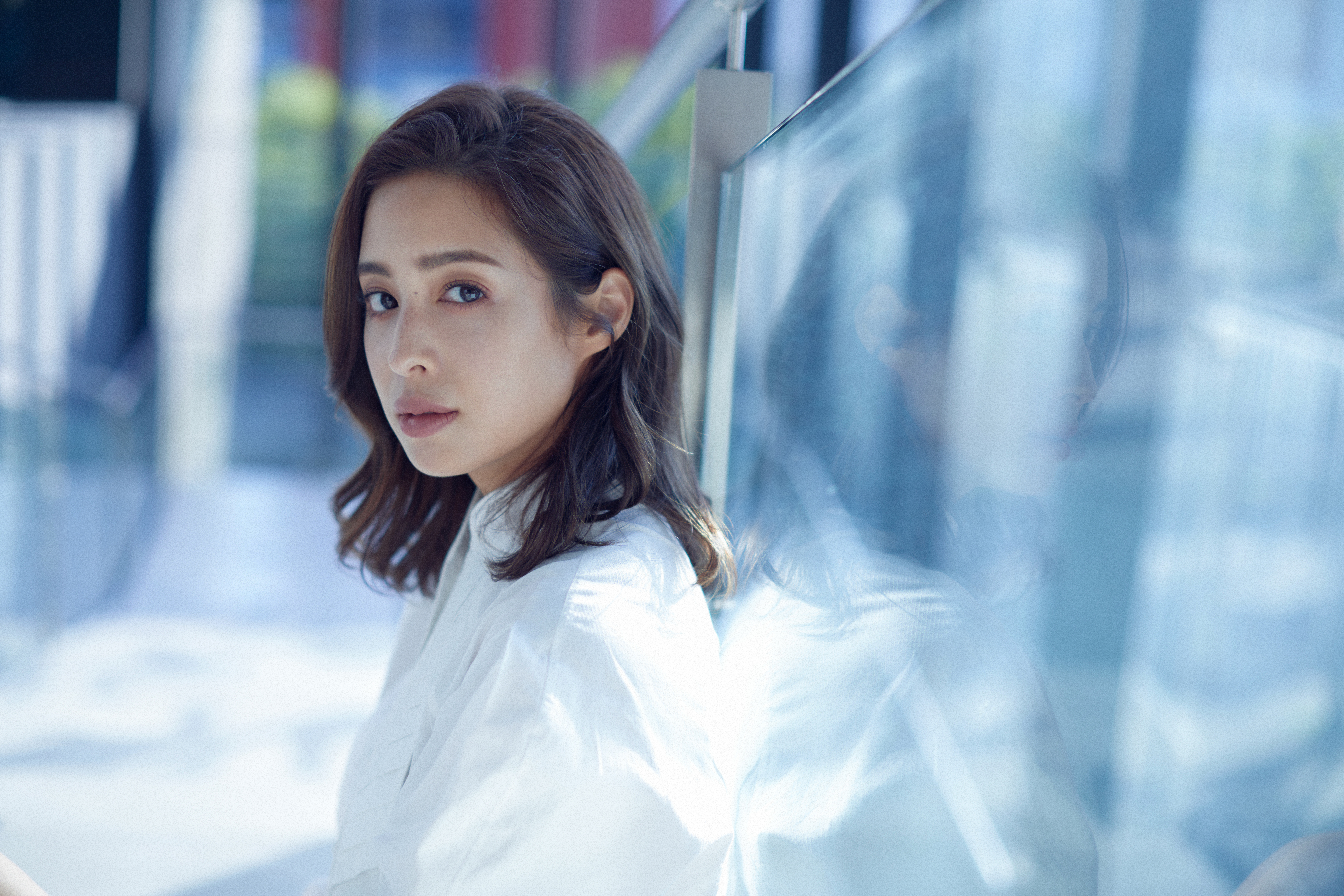 一路半工半讀完成學業，莫允雯不覺得辛苦，只覺得比別人多了求生技能，到哪都餓不死。