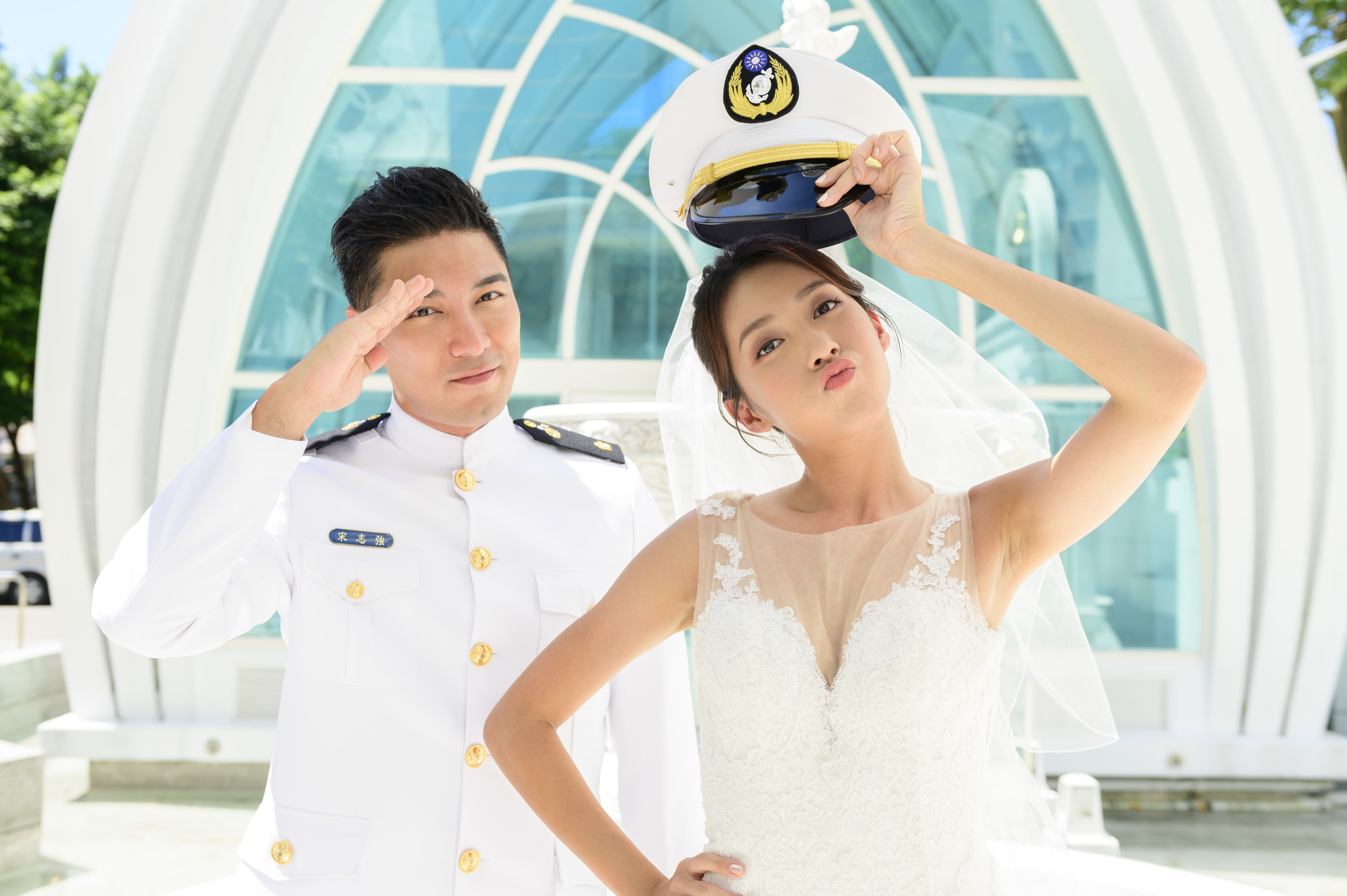 楊晴和羅平這對螢幕情侶終於走上紅毯，2人都很感動。（TVBS提供）