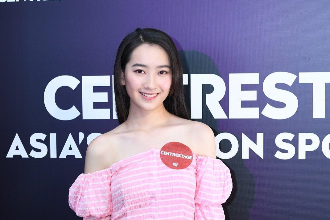 林煒的19歲女兒林愷鈴回應爸爸被鏡週刊拍到與女總裁交往,坦言父母早已分開。(翻攝自林愷鈴臉書)