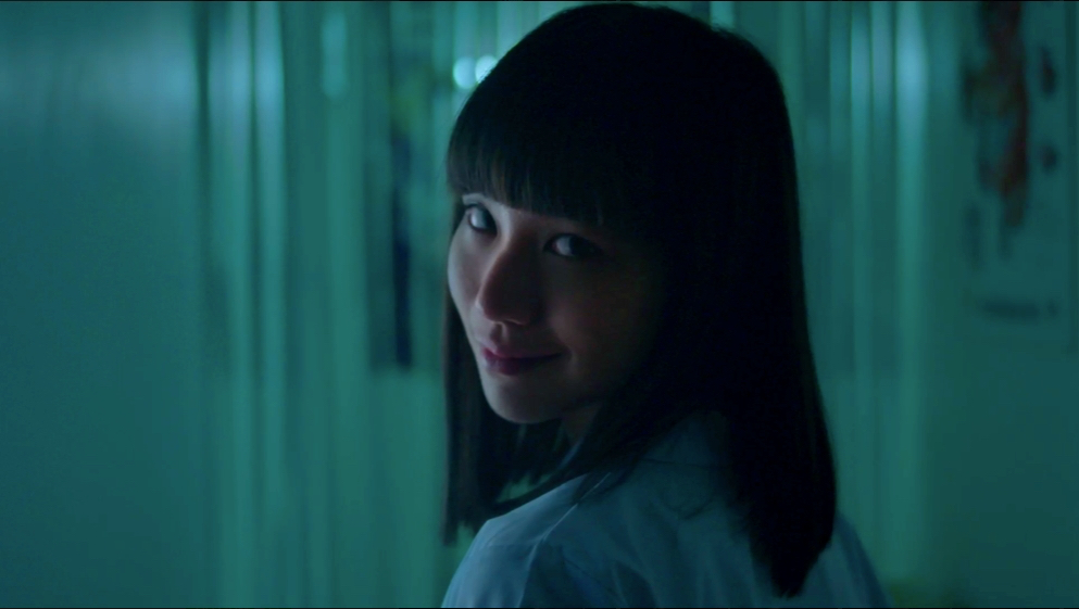 《轉學來的女孩》有11個劇情各自獨立的故事，唯一的共通點，是女星琦察雅阿瑪塔雅庫爾扮演的學生娜諾。（翻攝《เด็กใหม่ The Series》官方粉絲頁）