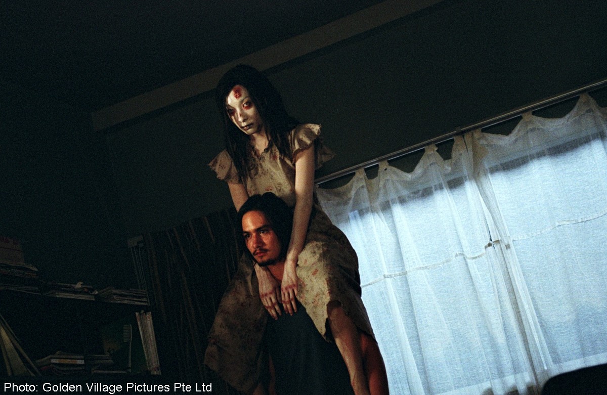 《鬼影》以靈異照片為題材，推出後大受歡迎，並獲好萊塢青睞買下翻拍版權。（ 翻攝自asiaone.com）