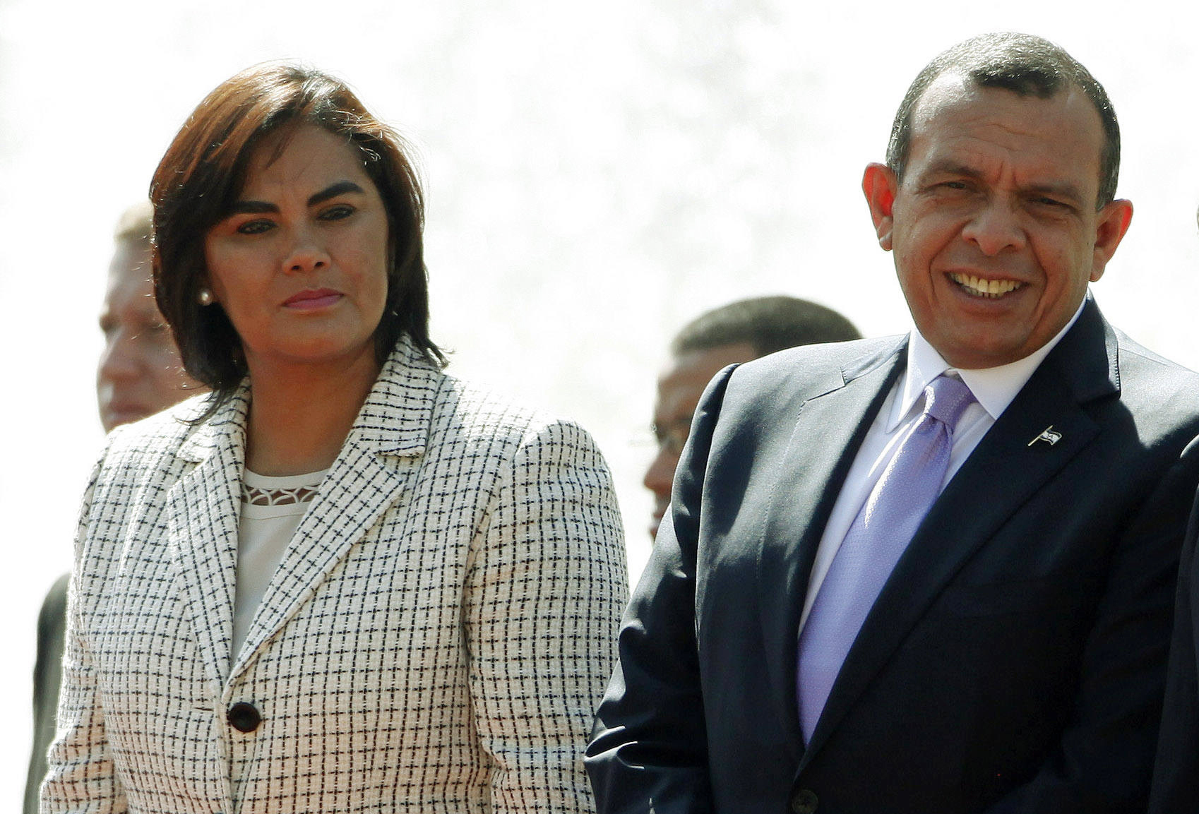 宏都拉斯前第一夫人羅莎（左）因涉及不當挪用公款和詐欺罪名，被判58年徒刑。（東方IC）