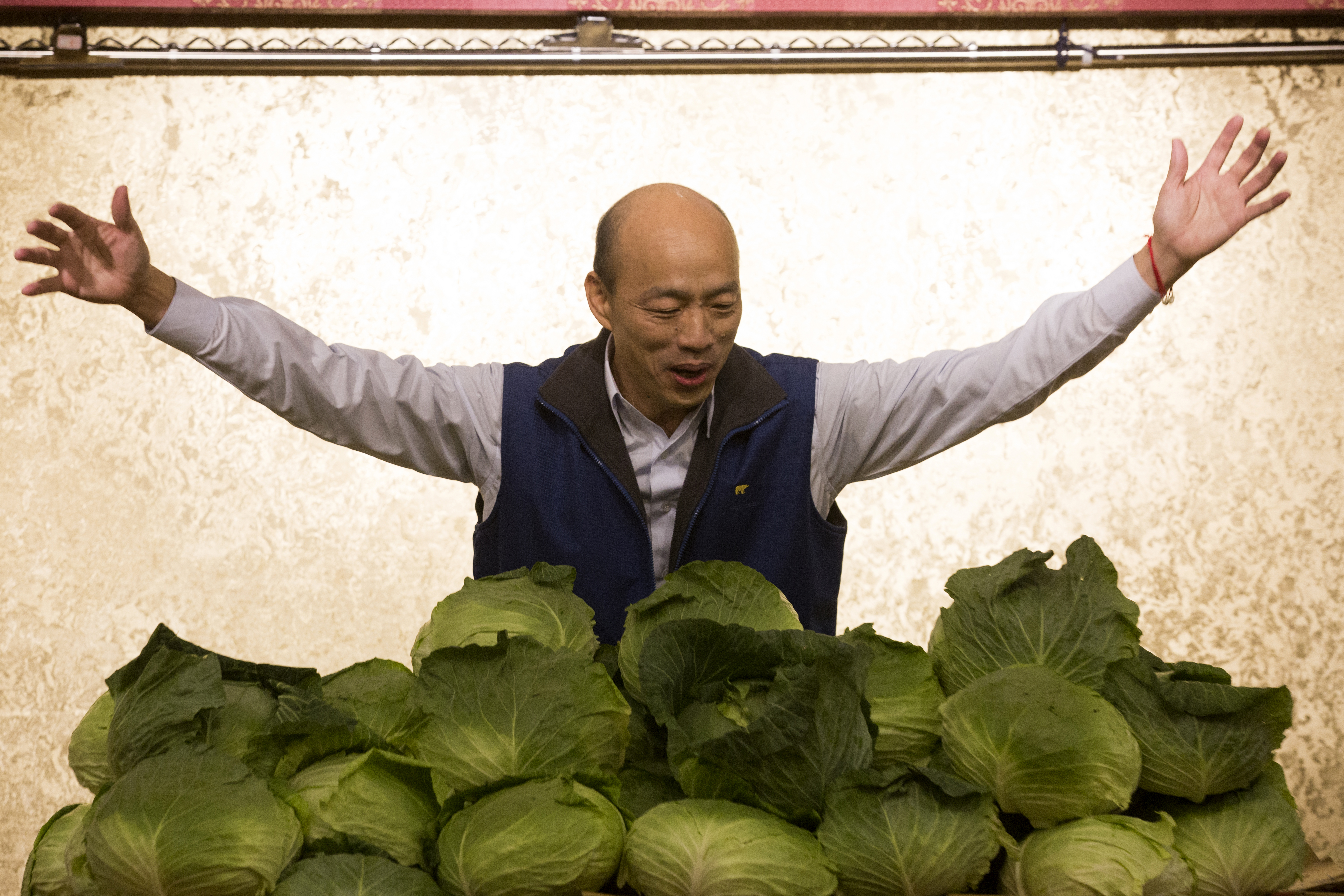 高雄市經發局發出烏龍公文，市長韓國瑜認了犯了不應該犯的錯誤。