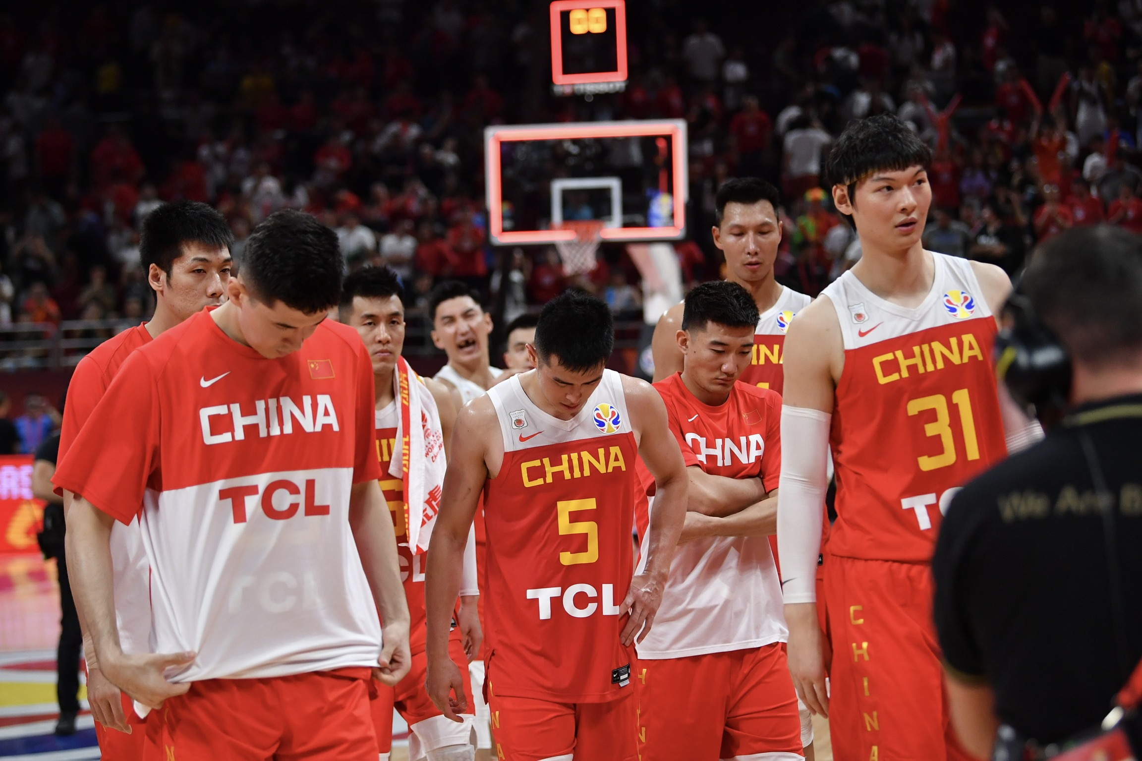 備戰3年的中國男籃在世界盃小組賽遭淘汰。（東方IC）