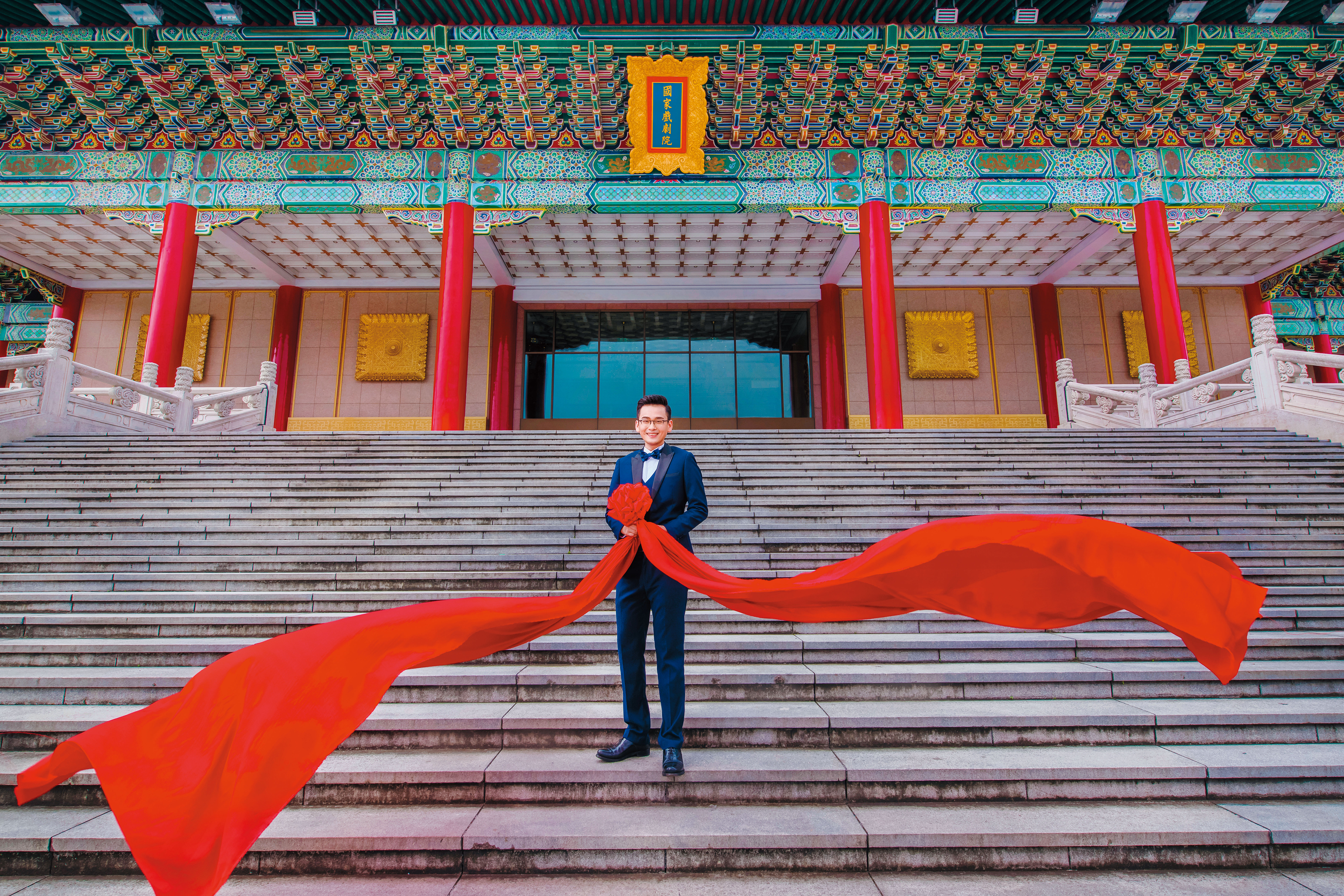 周東彥表示,在兩廳院徵友,除了可跟進出兩廳院的中高產階級家庭、家長進行對話,或許也可給不敢認同自己同志身分的朋友多一點信心。(周東彥提供)