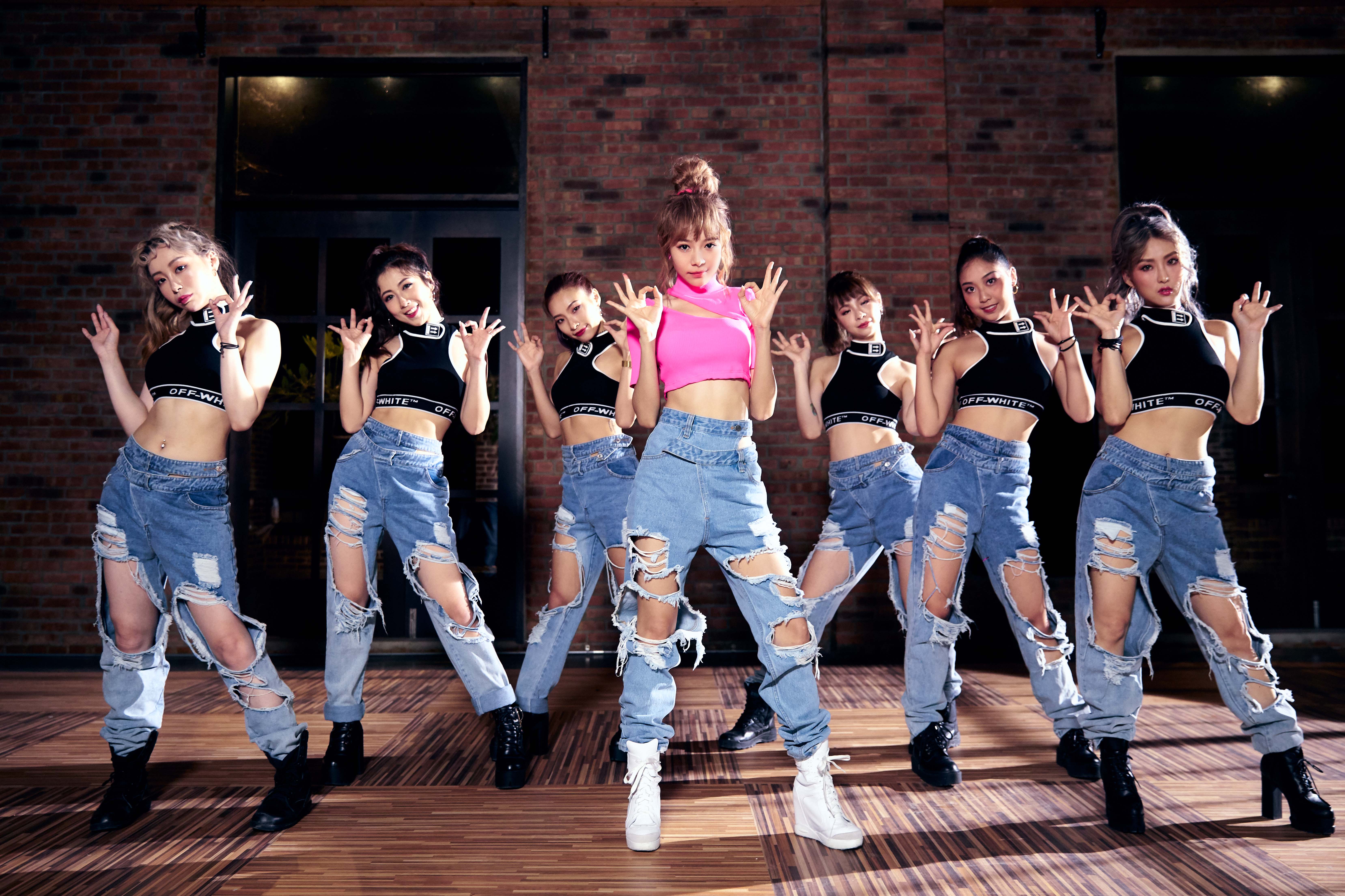 林明禎推出新歌〈Whoo〉，撩人的副歌搭配如貓咪出拳般的舞蹈動作，性感破表。（種子音樂提供）