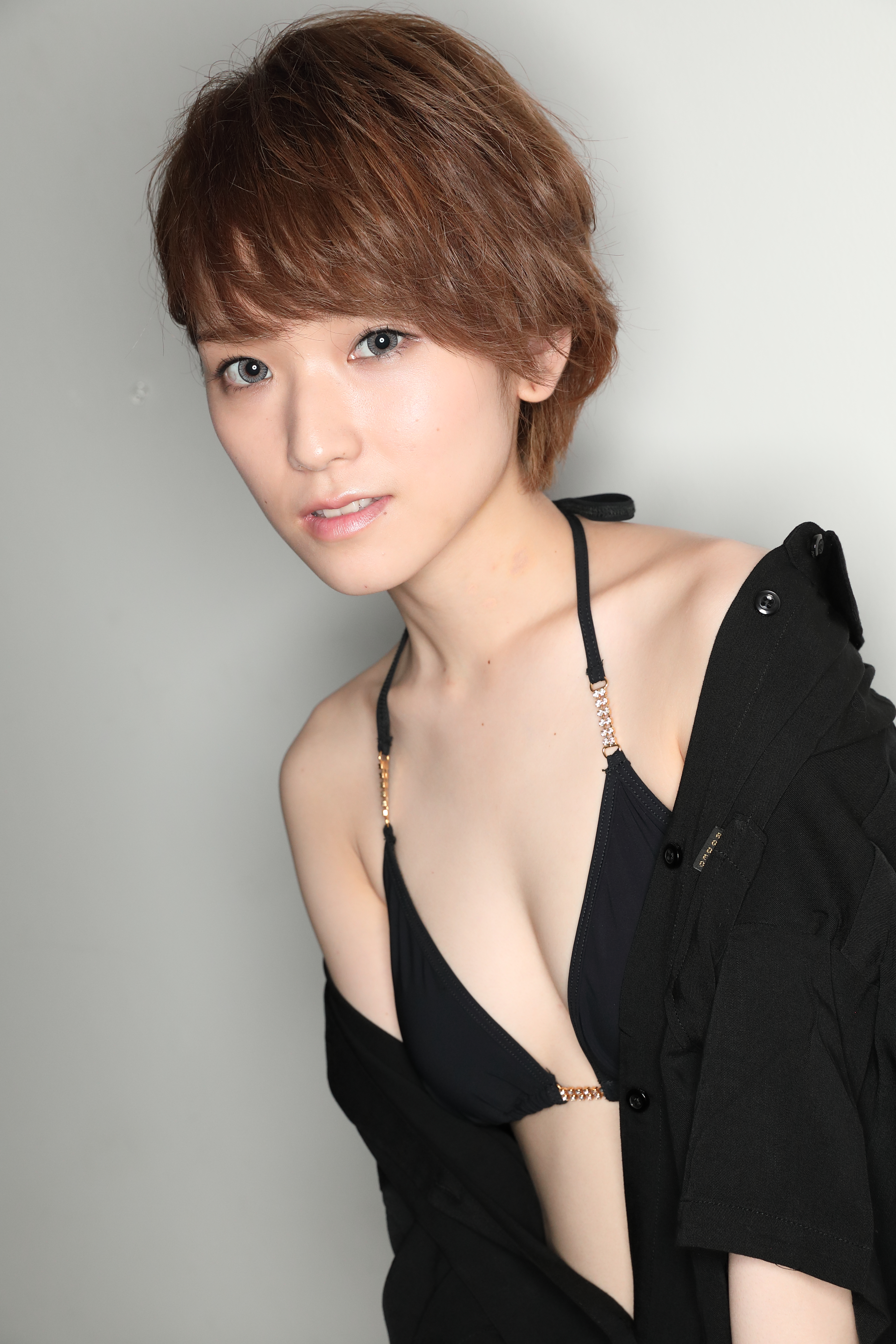 椎名空兼具帥氣與性感的特質非常有特色。（日本pierrot提供）
