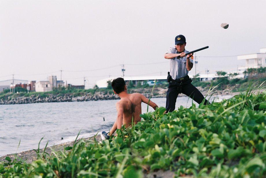 曾獲金馬獎最佳紀錄片,蘇哲賢首部劇情片《九發子彈》改編自真實新聞事件。(高雄電影節提供)