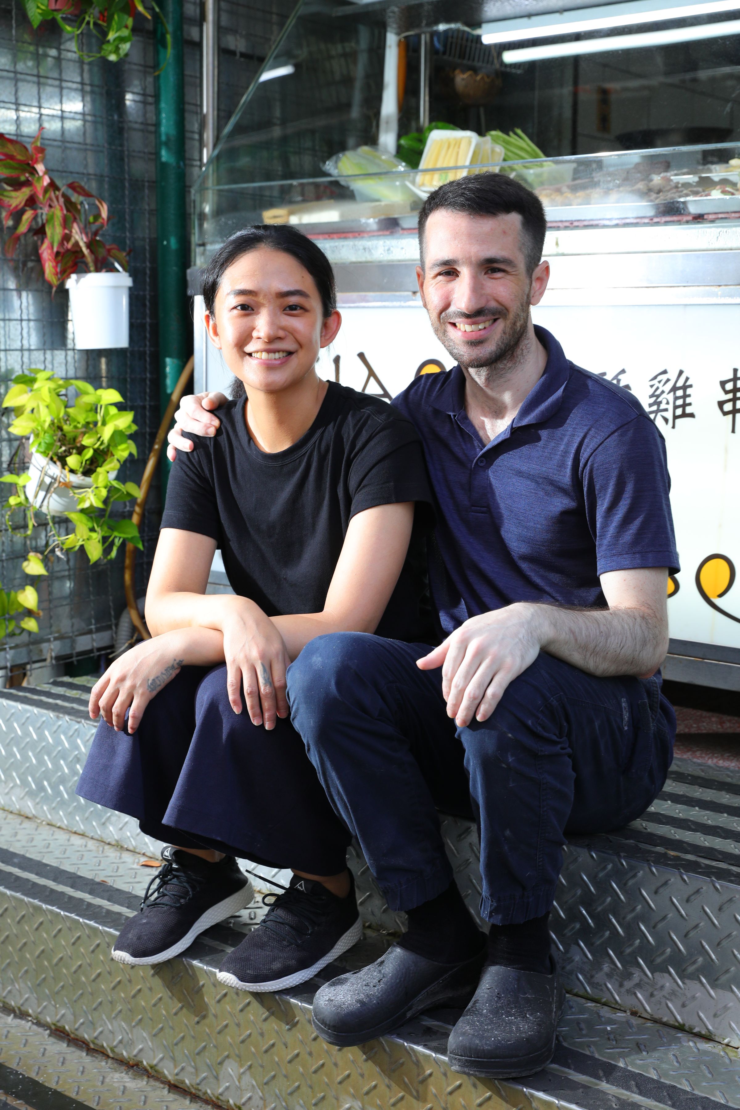 台義夫妻檔Avis（左）、Marco（右）把燒烤的台派精髓掌握得極好。