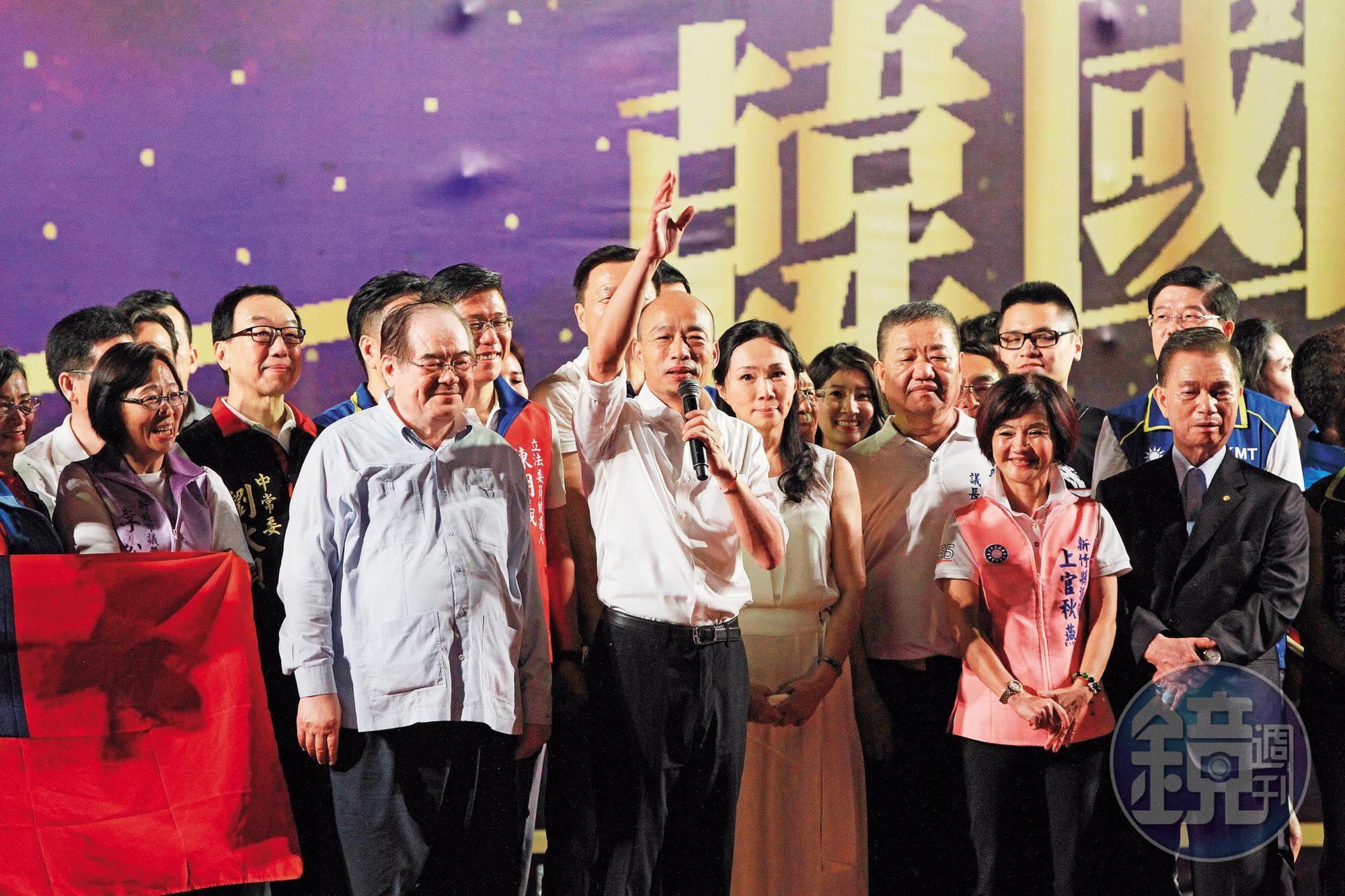 對於黑韓言論，韓國瑜在首場造勢大會上高喊「他奶奶的」，直言「放馬過來，恁北等你」。