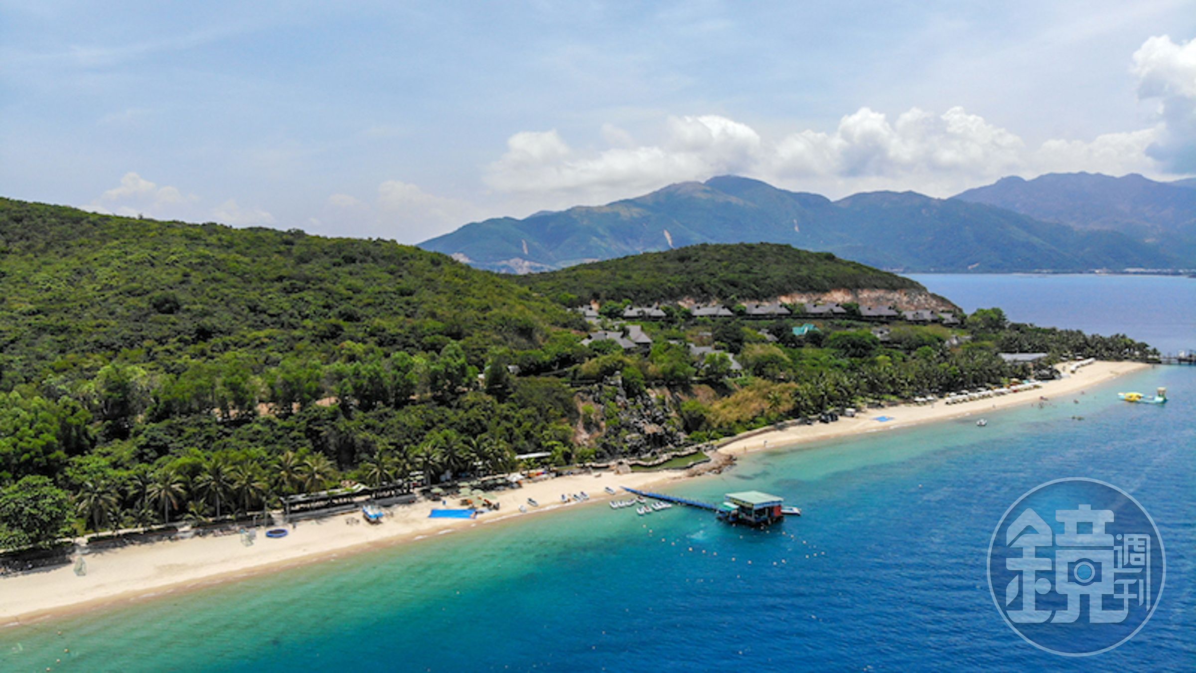 整座「蠶島」就是一座海洋樂園，水上設施齊備。