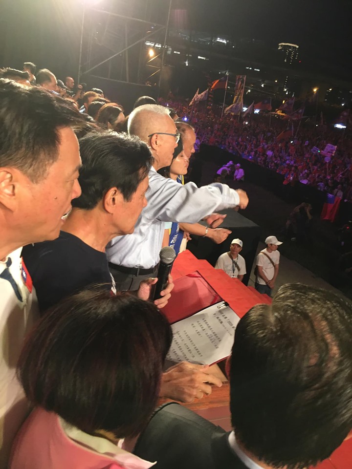 李明璇批評馬英九幕僚寫的講稿有問題。（翻攝李明璇臉書）