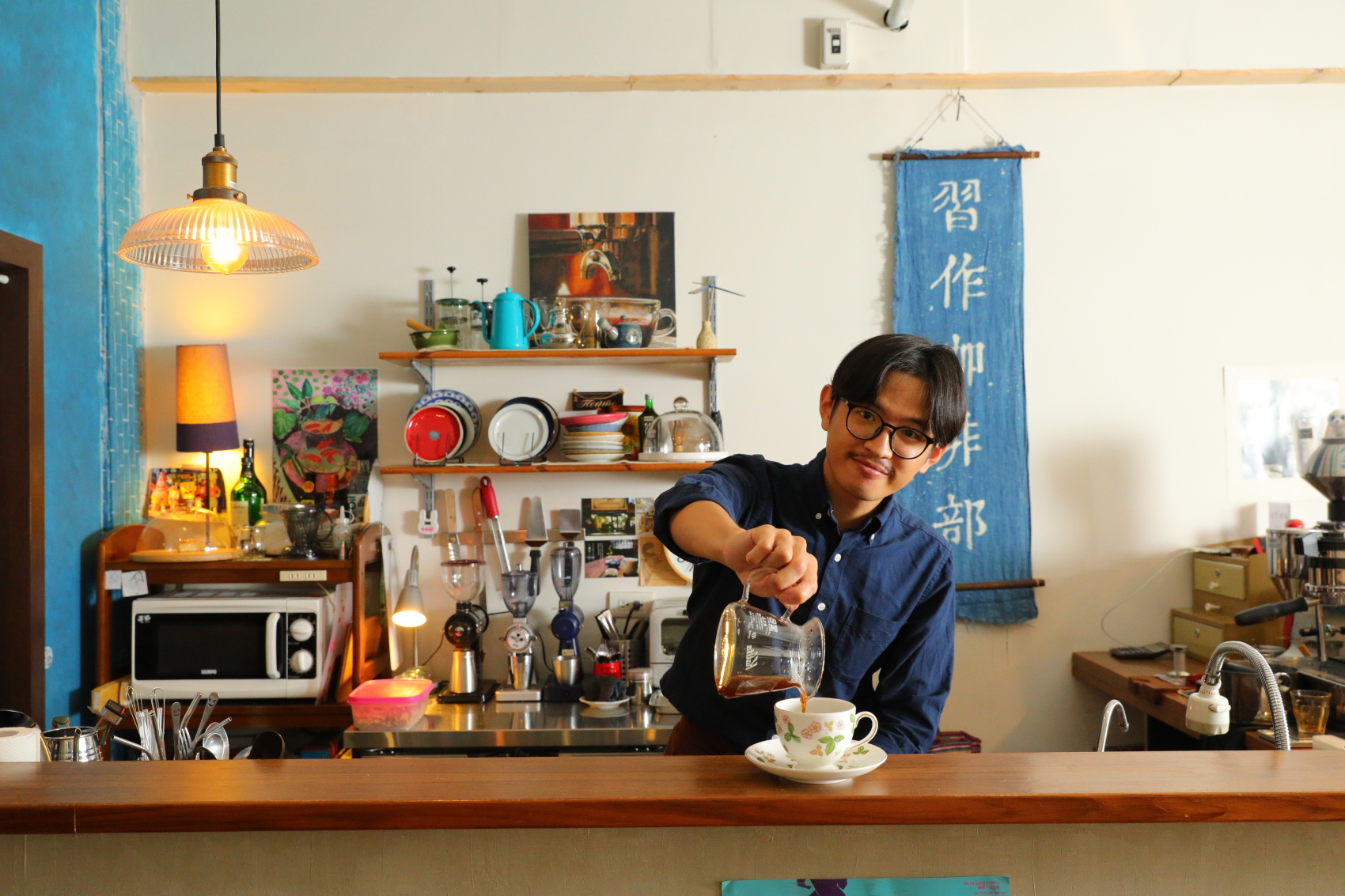 戴文哲說取名「習作咖啡部」，代表著這間小店是他人生的功課，希望能不斷的進步，或許速度不快，但一點一滴的越來越好。