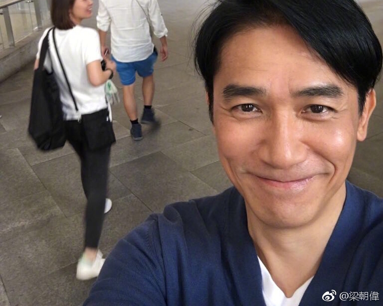 梁朝偉在華語影壇地位崇高，卻要演出漫威電影的反派，為了不得罪強國人，導演也想盡辦法要為他解套。（翻攝梁朝偉微博）