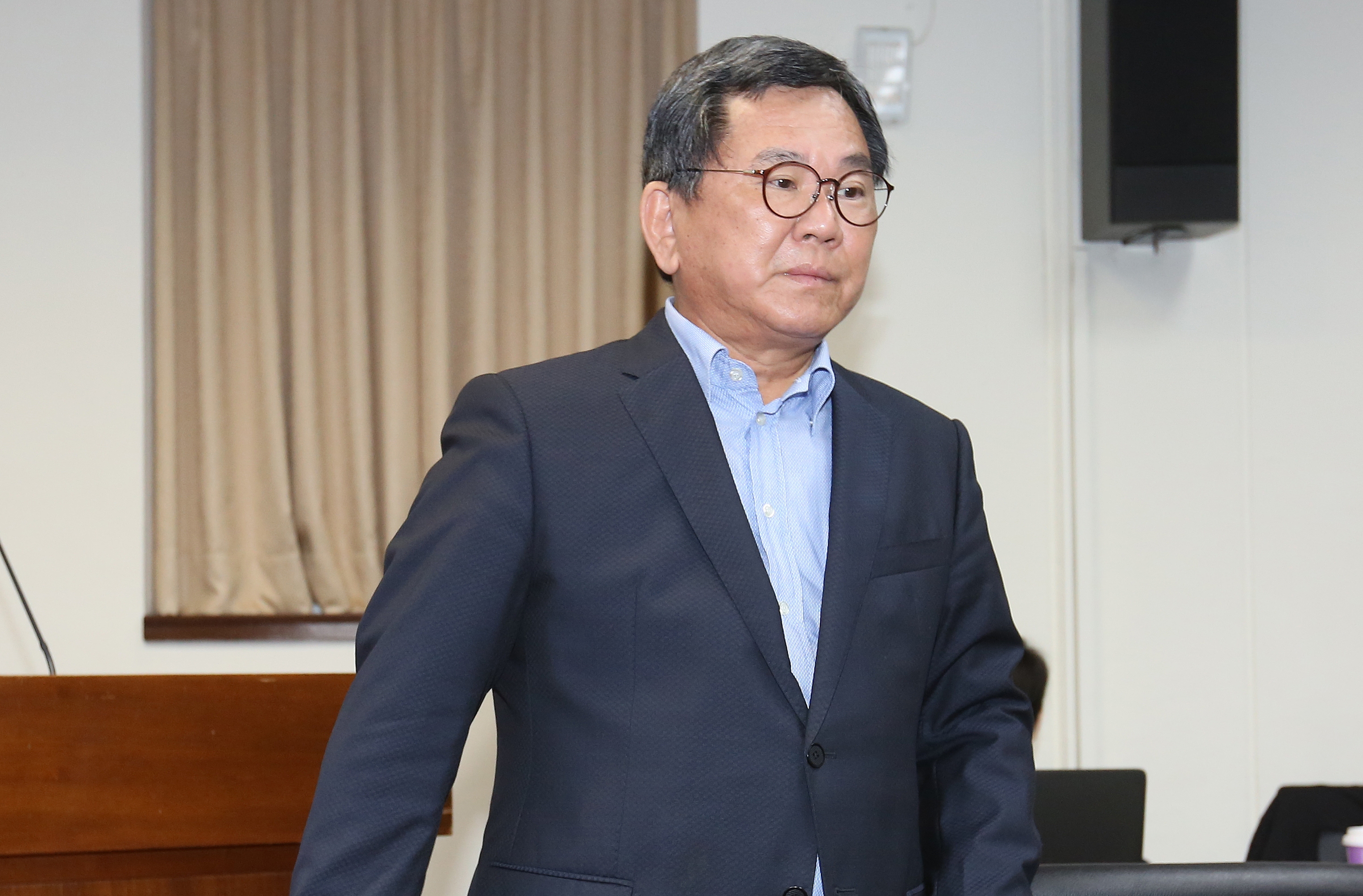 民進黨立委陳明文上週二（3日）在高鐵上遺失300萬元，引發社會議論與關注。