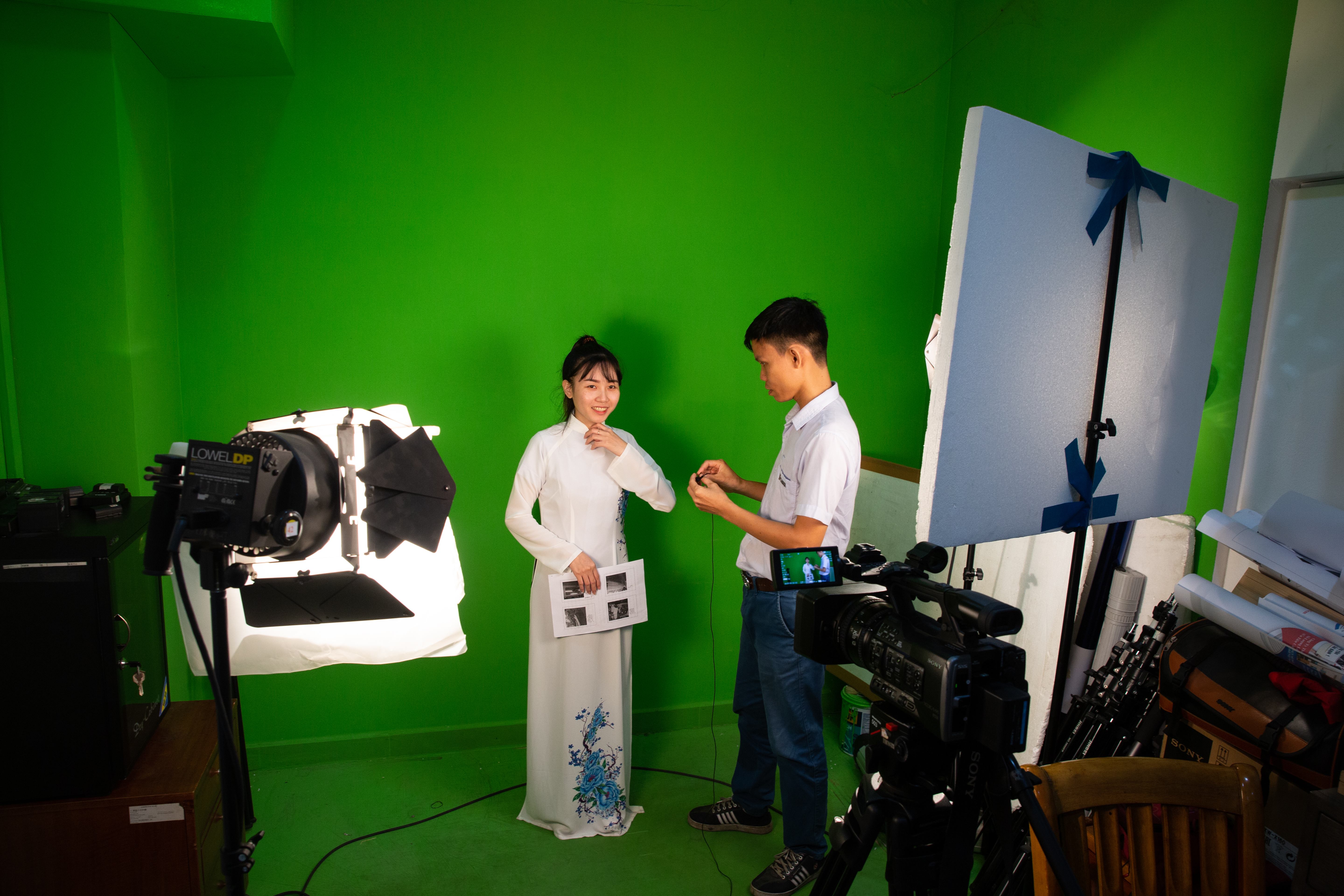 為了弭平罷工問題,羅子文在廠內成立新聞中心,把員工的問題有聲化,大幅降低罷工頻率。