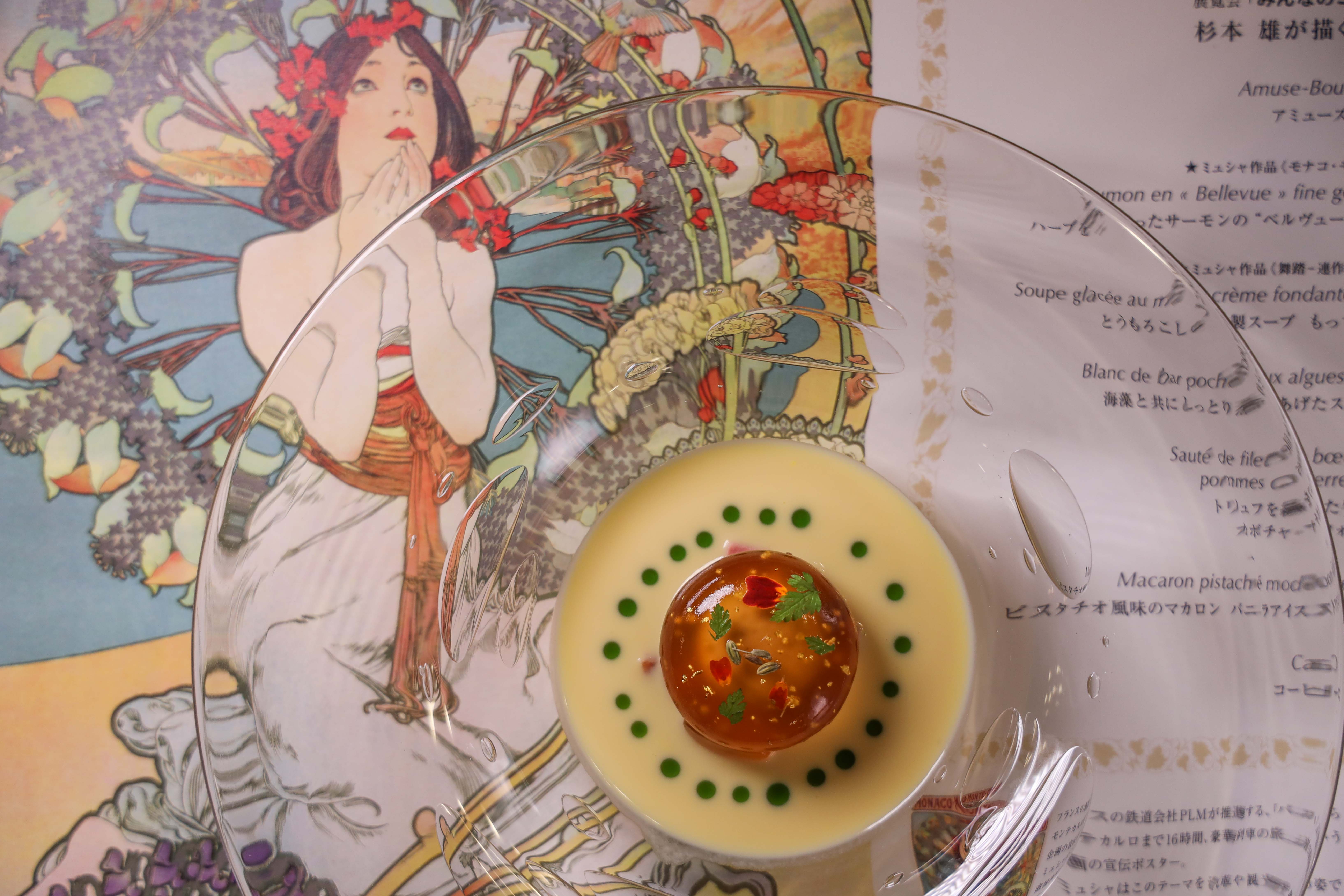 東京帝國飯店是日本西式婚宴及西式自助餐起源地，現在飯店裡擁有多家備受好評的餐廳，圖為法式料理餐廳「La Brasserie」精美菜色。