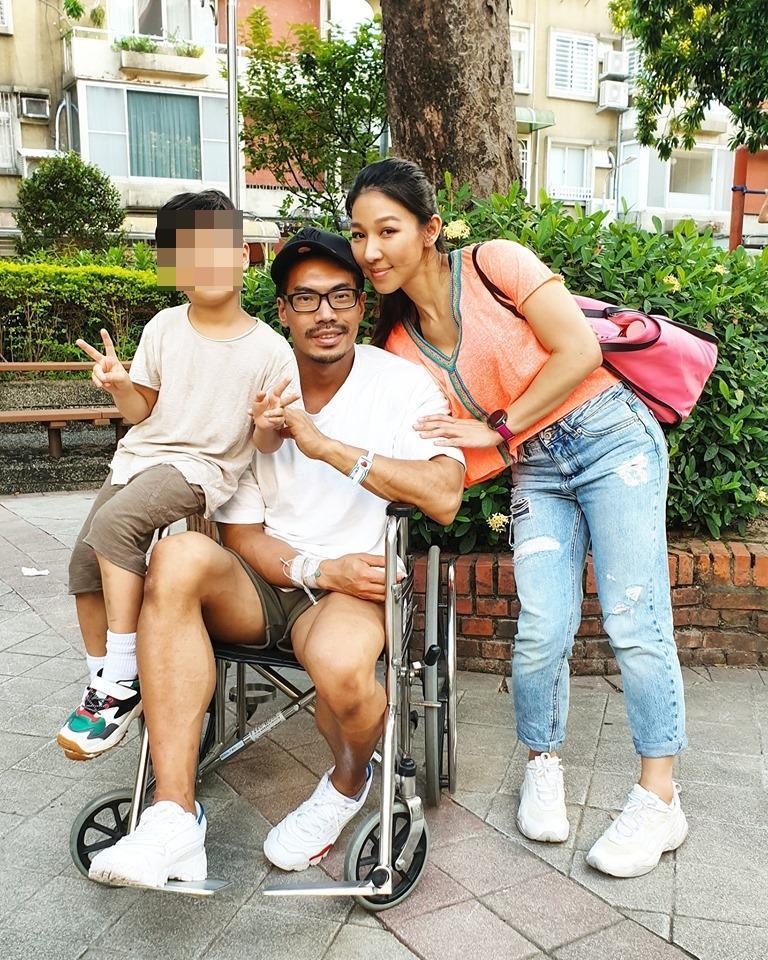 「筋肉爸爸」正值壯年37歲卻中風,筋肉媽媽在臉書分享此事的經過。(翻攝自筋肉媽媽臉書)