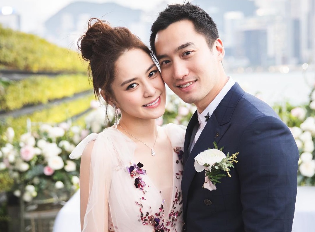 被封為台灣「醫生界王陽明」的賴弘國（右），既有才華又有型，難免引發狂蜂浪蝶。（翻攝自賴弘國IG）