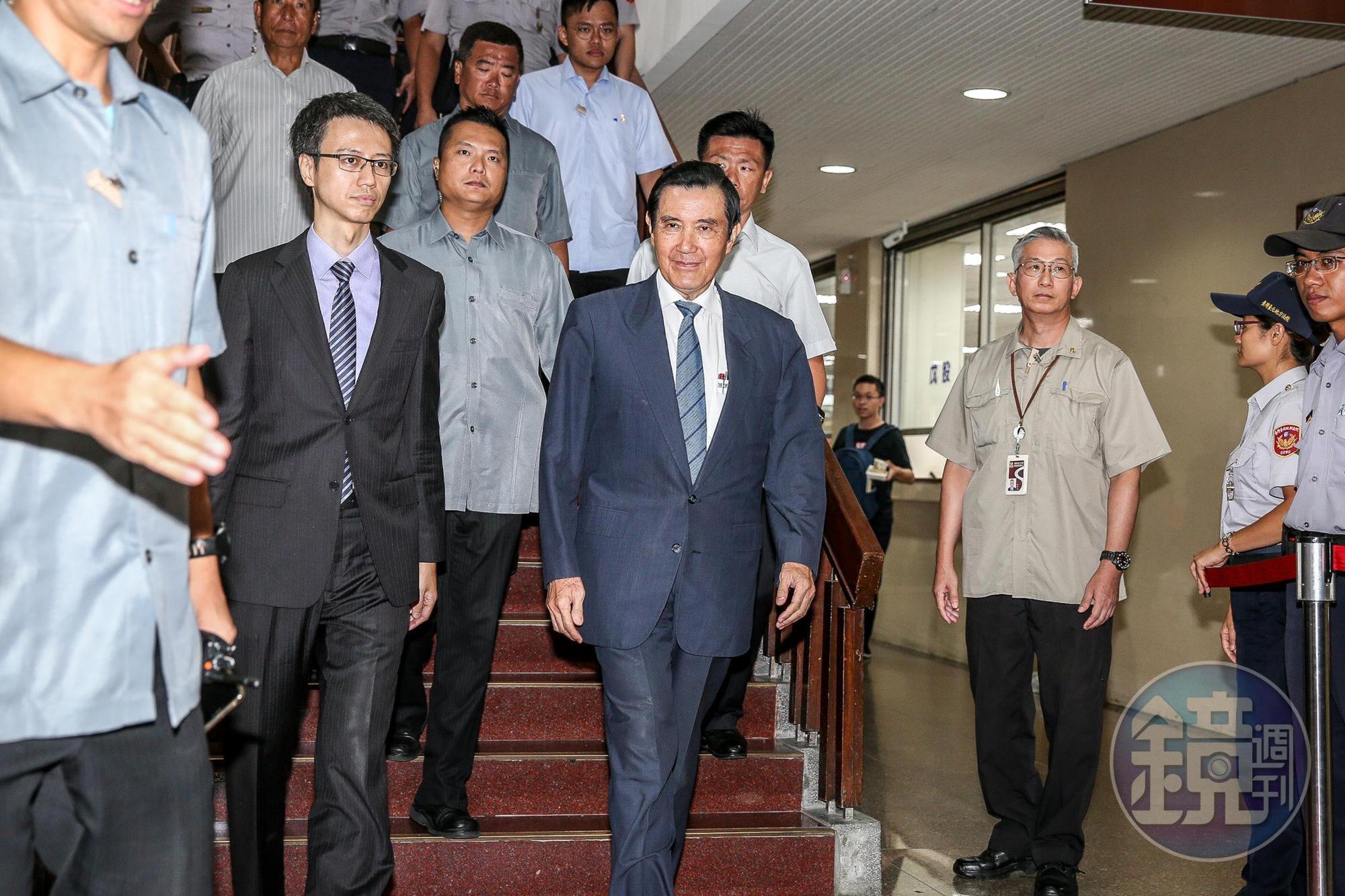 台北地院審理馬英九遭控賤賣國民黨產案,馬英九出庭強調無罪。