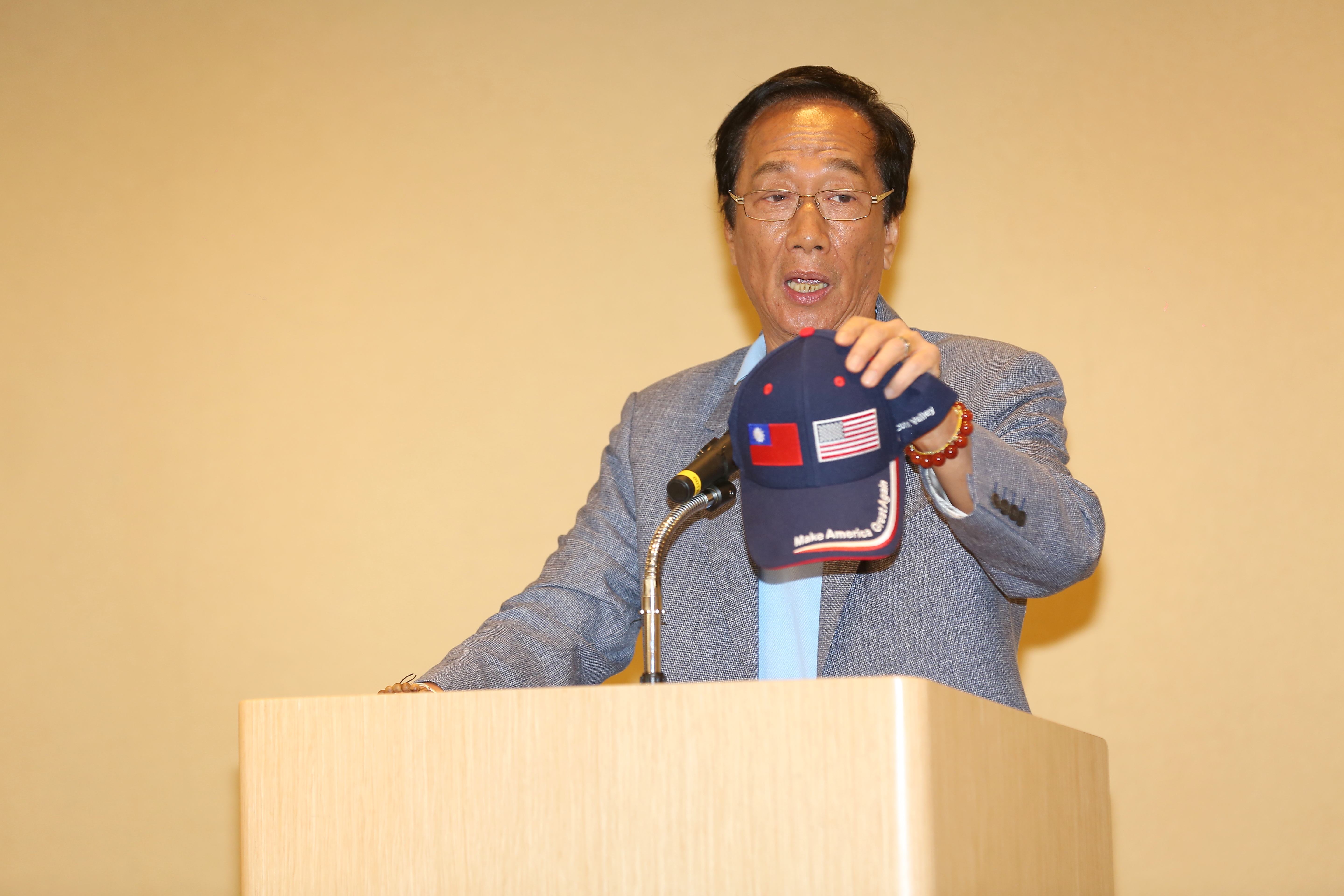 郭台銘昨（16日）晚間宣布不參與2020年總統大選，讓國民黨鬆了一口氣。（本刊資料照）