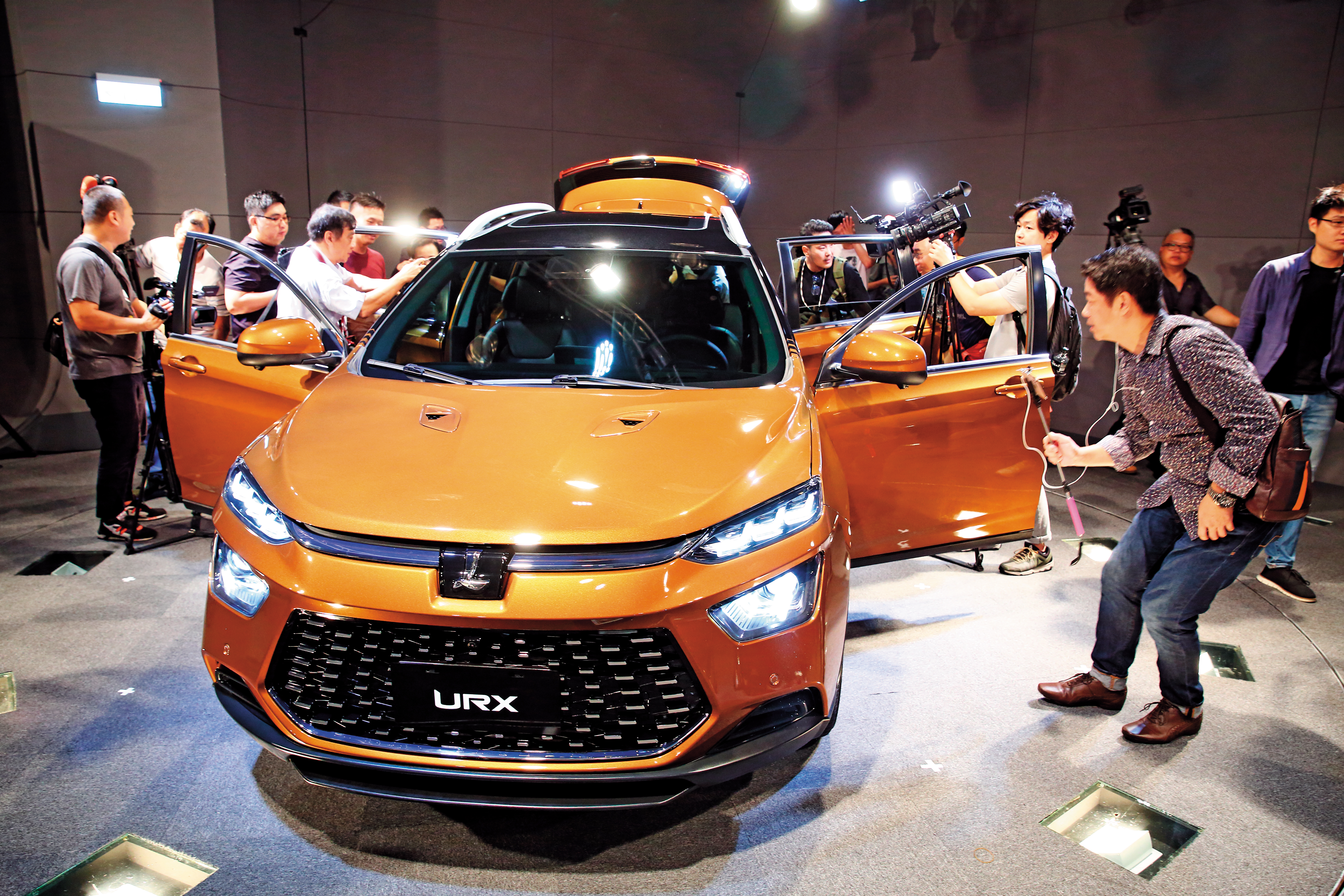 為穩定軍心，選在中秋連假後，納智捷舉辦URX新車預賞會。