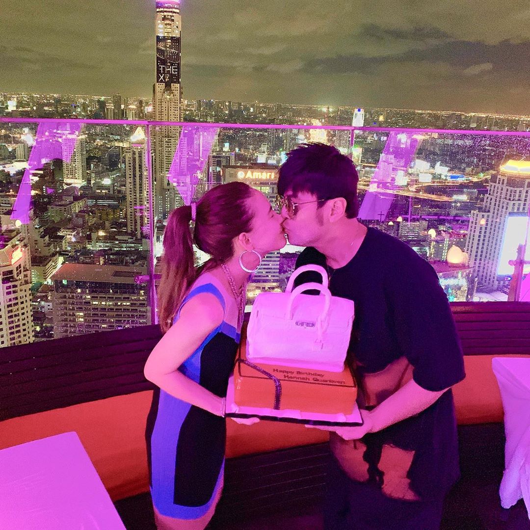 周杰倫寵妻無極限，在泰國為昆凌慶生公開接吻。（翻攝自周杰倫IG）