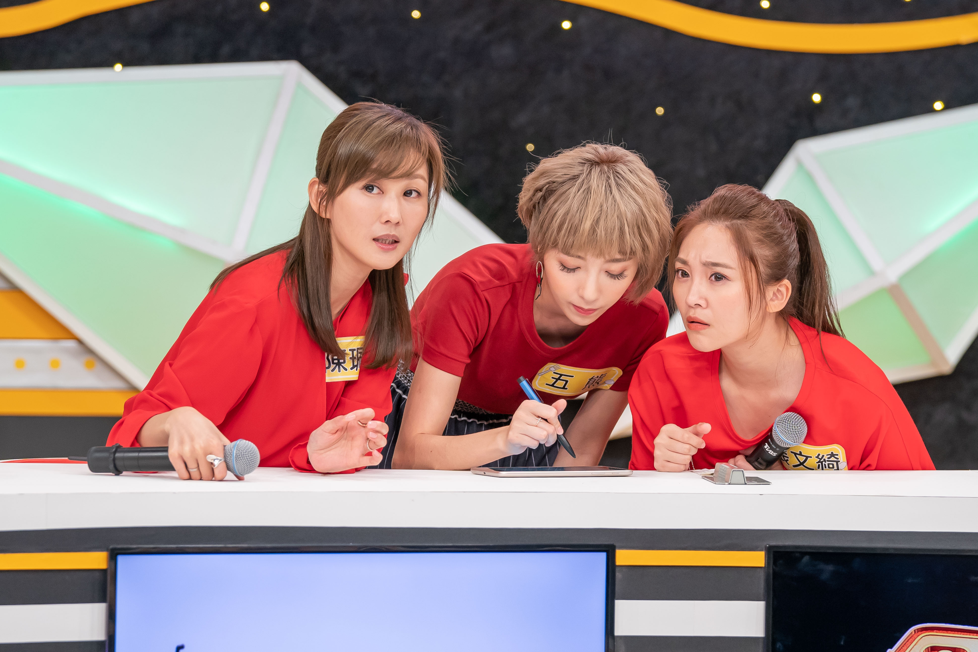 《食尚玩家-歡樂有夠讚》本週邀請康康、陳珮騏、五熊、大根等來賓，聊到自助旅行注意事項。（TVBS歡樂台）