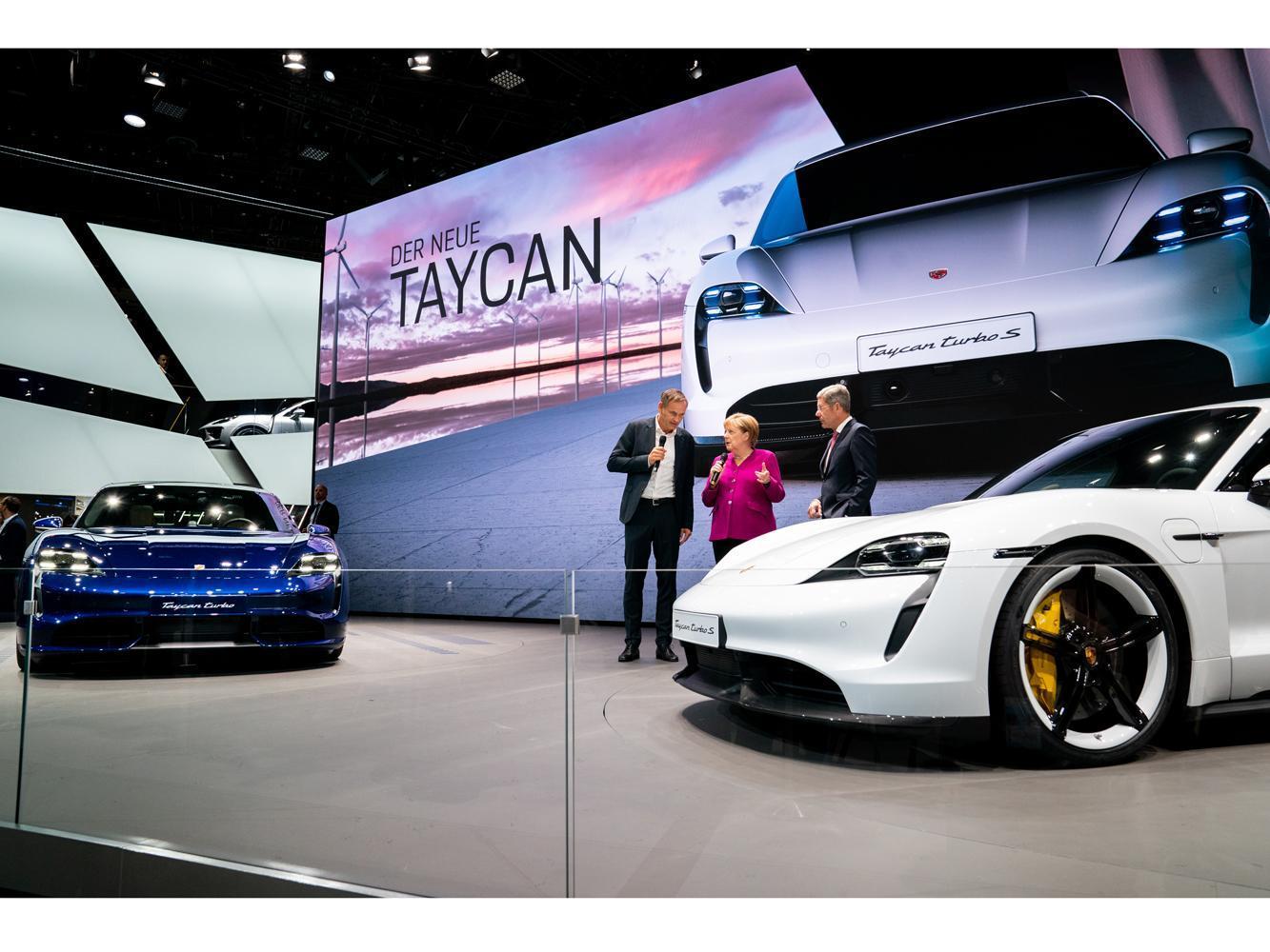 雖然已經於9月4日於全球首發，但PORSCHE首款量產純電車Taycan真正面對一般大眾是在此次的IAA上，德國總理梅克爾也來到現場致詞。