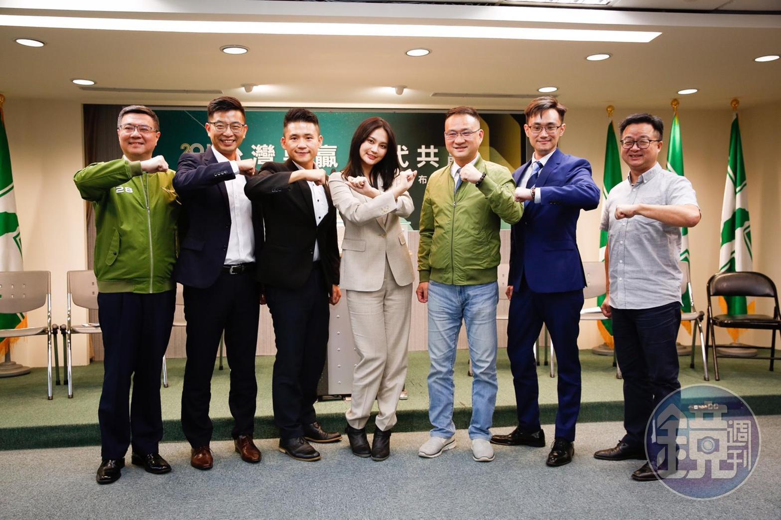 民進黨主席卓榮泰(左1)今公布最後一波立委徵召名單,包括周江杰(左2起)、張銘祐、賴品妤、阮昭雄以及蔡沐霖。