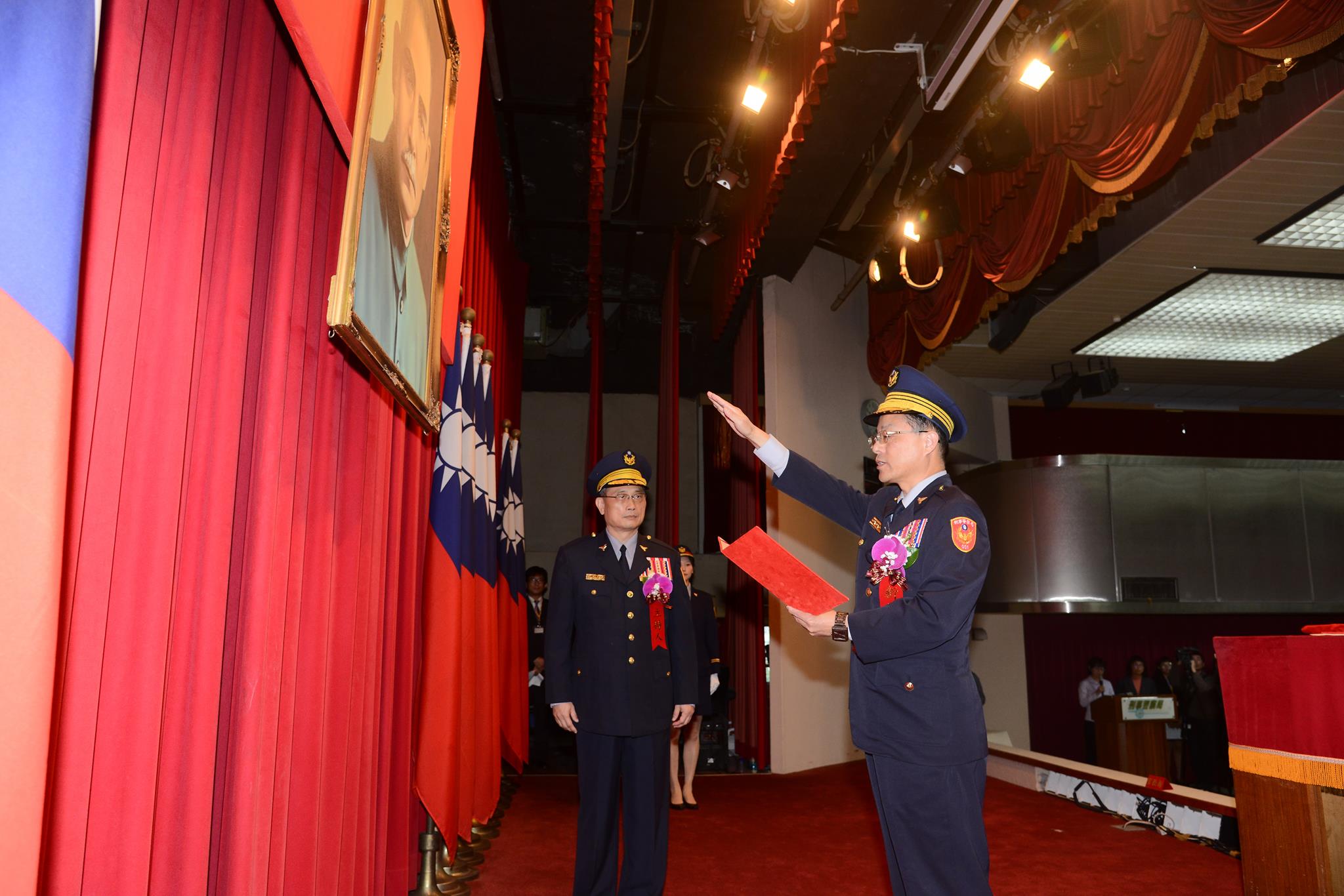 高雄街頭治安亮紅燈，警政署長陳家欽要求刑事局長黃明昭南下坐鎮。（翻攝自刑事局臉書）