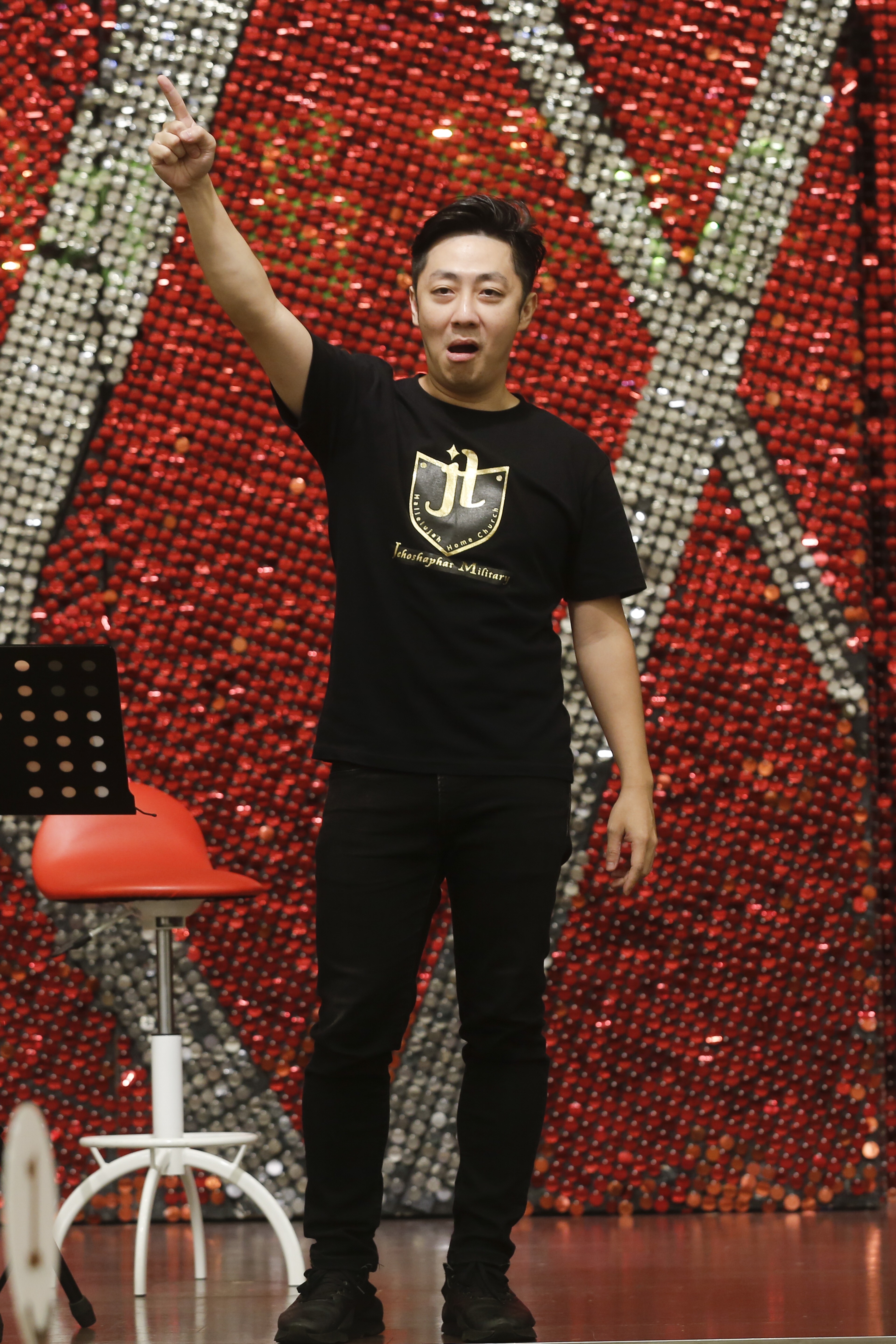 艾成依舊力挺王瞳，並心疼對方身體不佳。