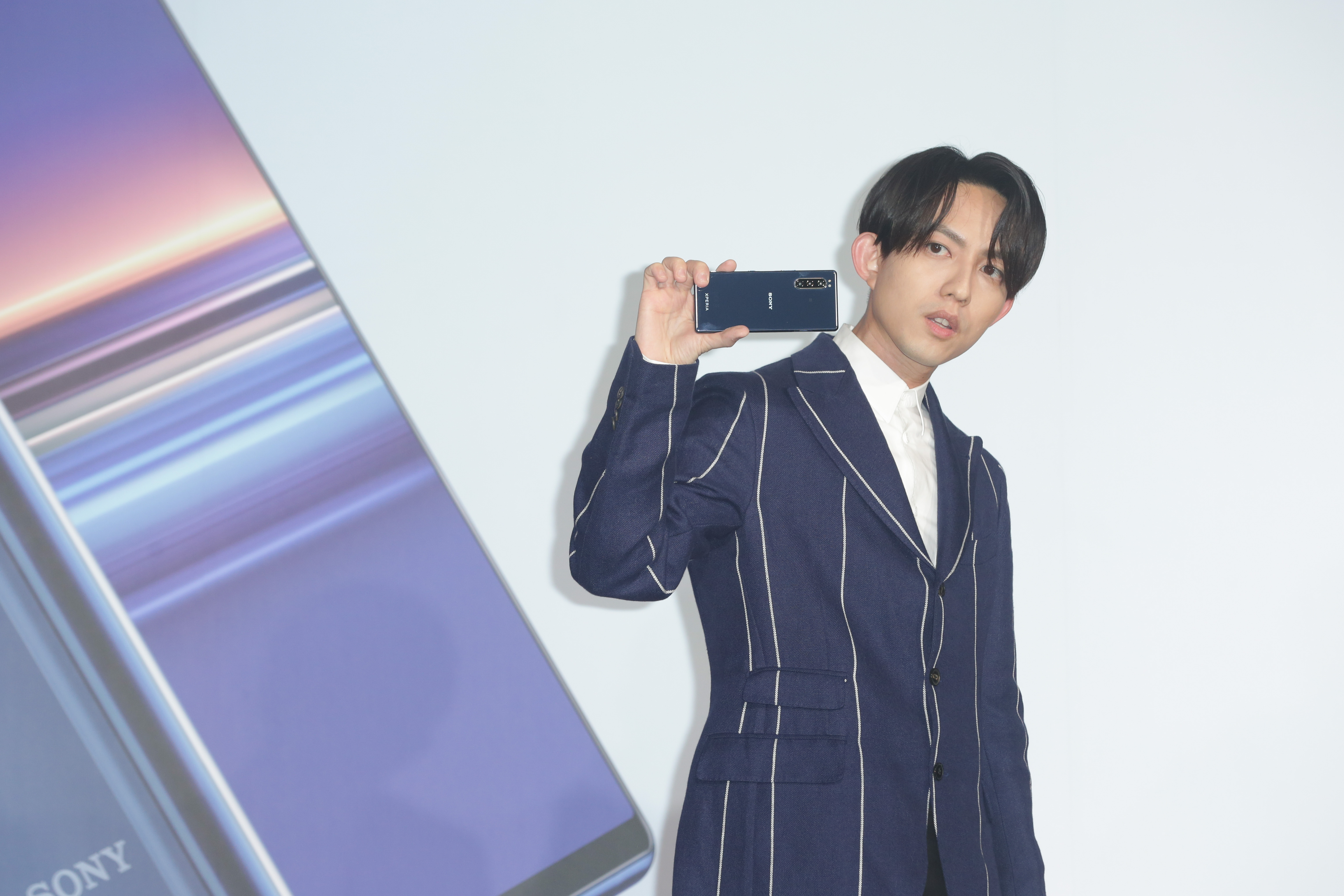 Sony Mobile於IFA展推出的全新旗艦機Xperia 5找來歌手林宥嘉代言，主打女性、年輕世代客層。