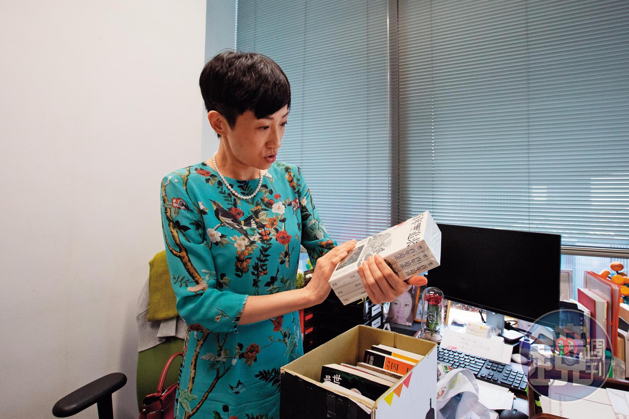陳淑莊一度準備好入獄,預備帶入獄中閱讀的書單包括一整套《百年追求:臺灣民主運動的故事》。