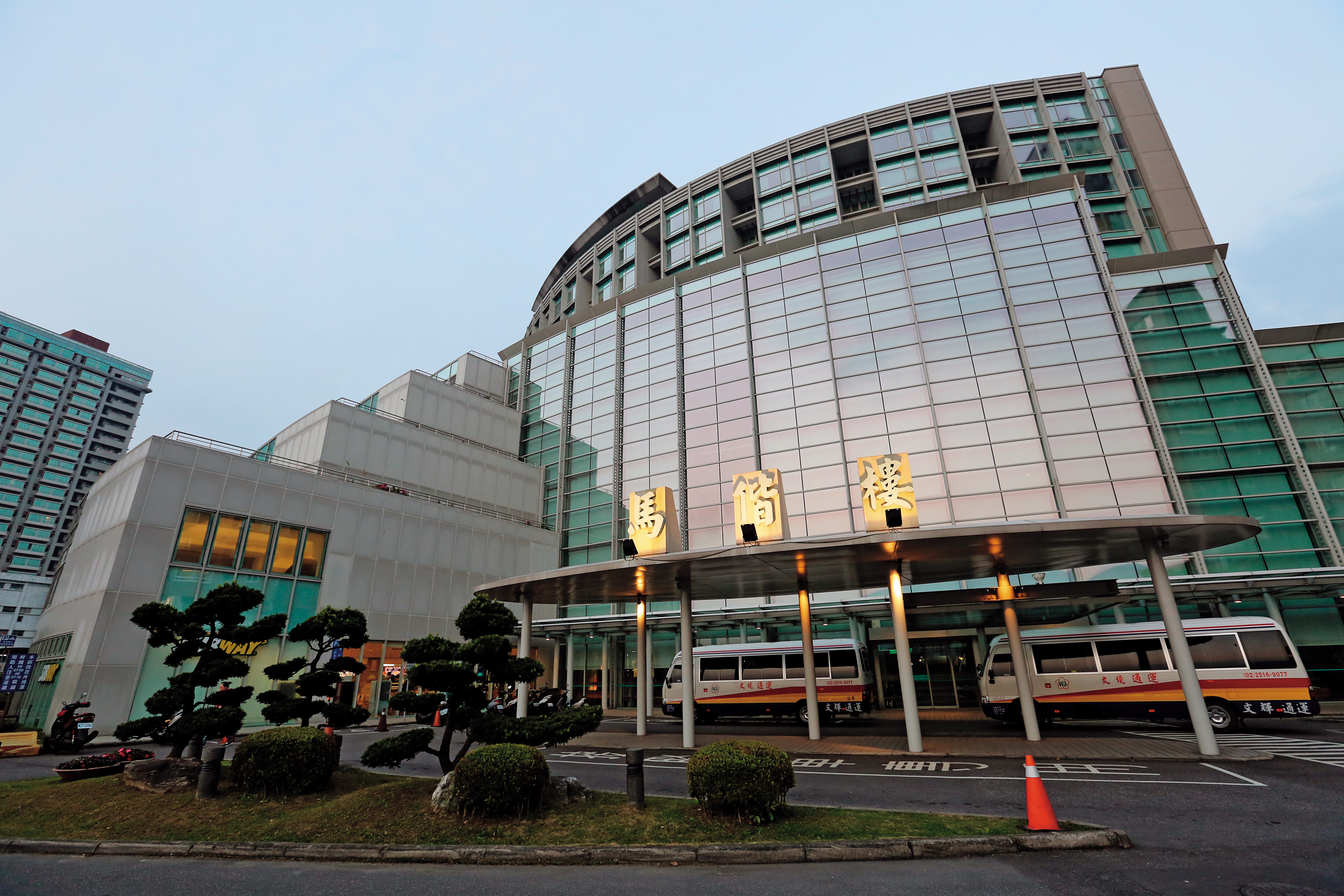 醫生娘婆婆原本以為媳婦遭擄懷孕，在馬偕醫院守株待兔埋伏，未料案情大逆轉，媳婦改口坦承外遇生子。