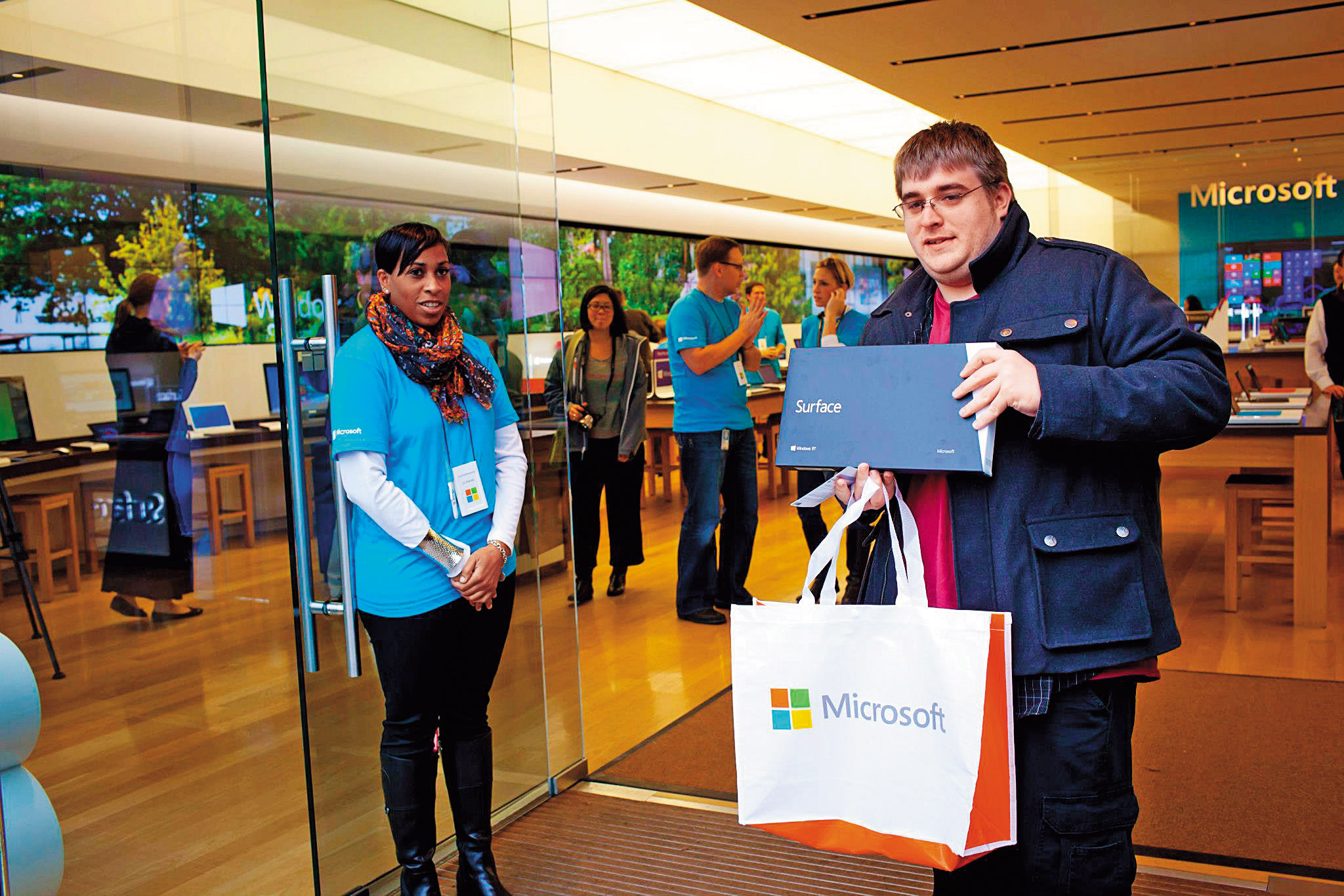 近期微軟宣布大買庫藏股，更將股息調高，這種手握大量現金的公司，市況差時是資金避難所，市況好又會大舉攻堅。（翻攝微軟臉書）