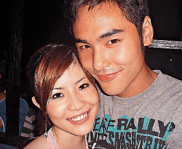 爆阮經天（右）的性技好，size普通，是Joanna（左）的成名作，沒想到這次換成孫瑩瑩的老公。（翻攝自微博）