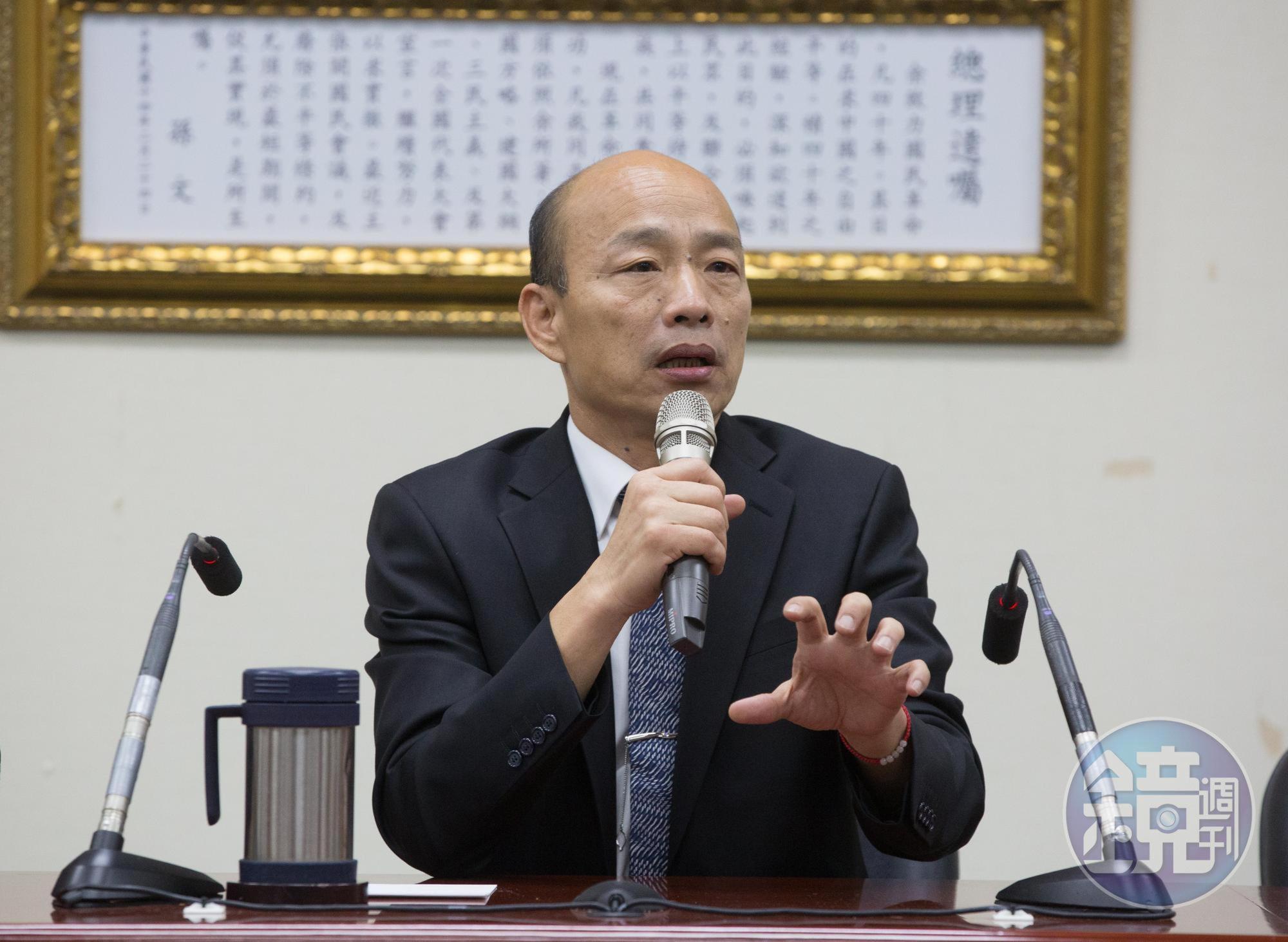 高雄市長韓國瑜看過「呱吉」在大港開唱舞台上爆粗口的影片後，直言「粗俗、下流、不堪」，圖為資料照。