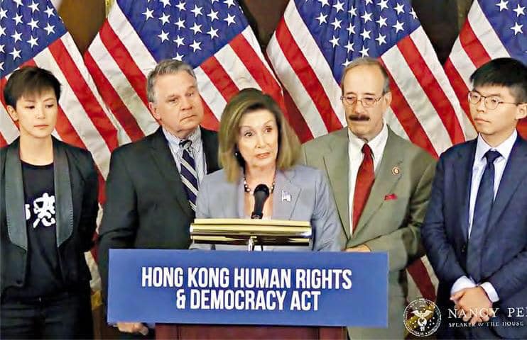 美國眾議院議長裴洛西接見何韻詩和黃之鋒等香港民主人士。（網路截圖：facebook/Pelosi）