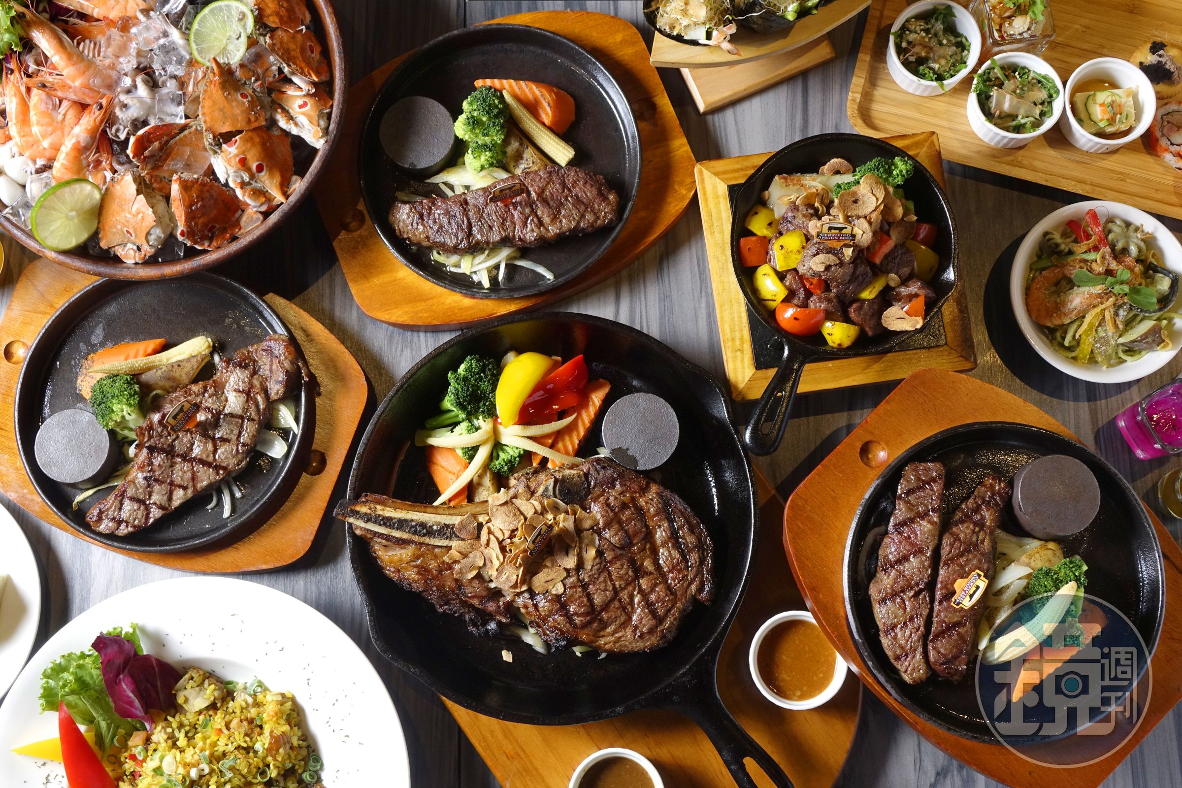 你沒看錯！平價Buffet也能吃到高檔美國牛。超高CP值牛排+百匯Buffet「潘朵拉之宴」獲得「美旗林」評鑑肯定。
