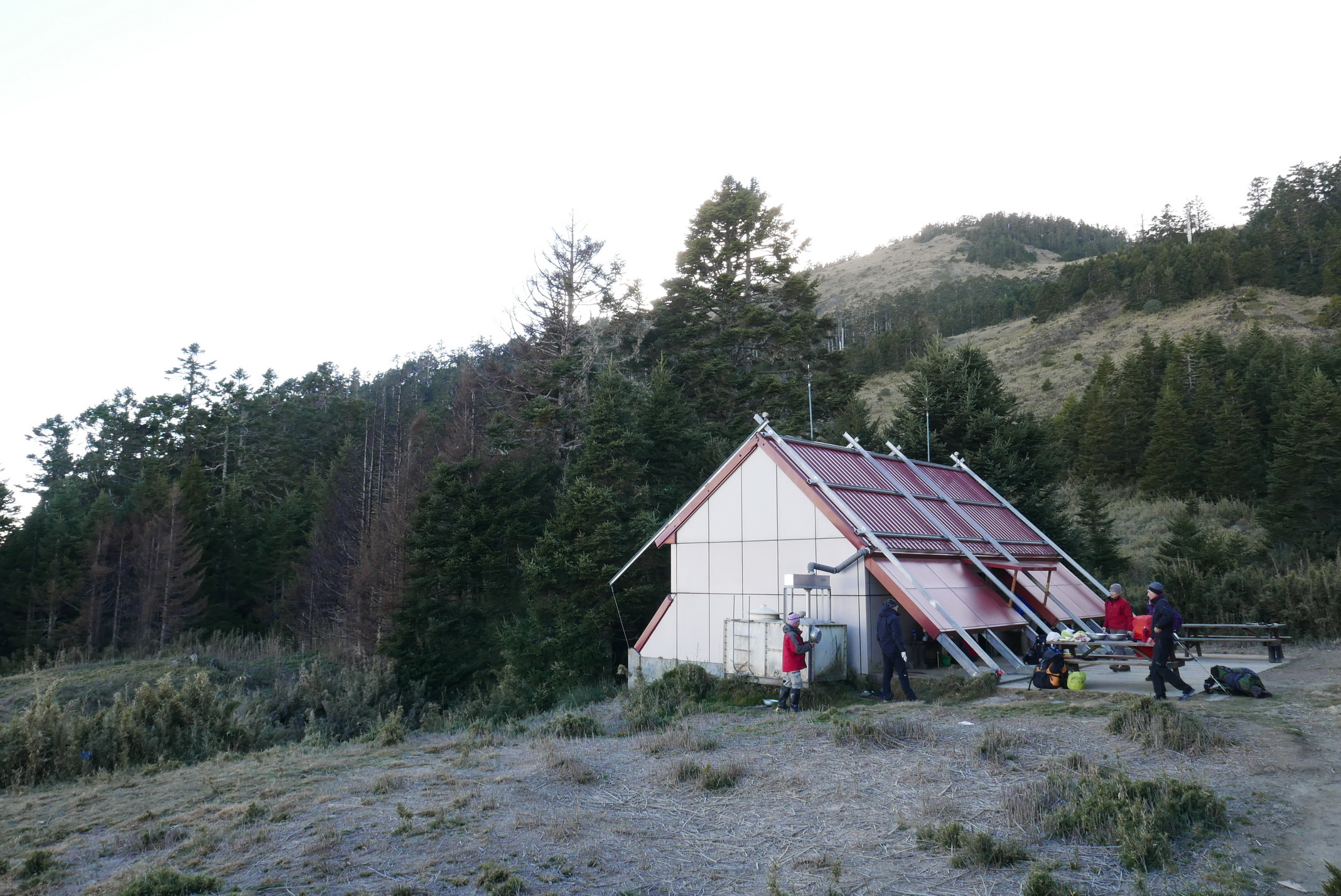 新達山屋腹地寬廣，小巧可愛。